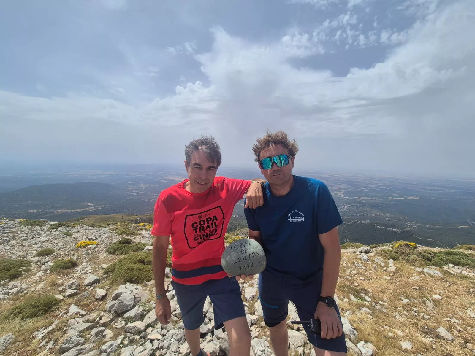 Séptimo de los 12 Retos 12 Cimas al pico de Cubilars en Guara. Foto Juanlu Herrero