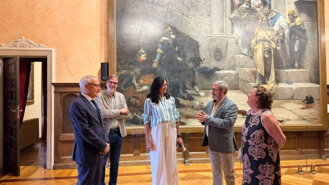 Con ediles en el salón del Justicia