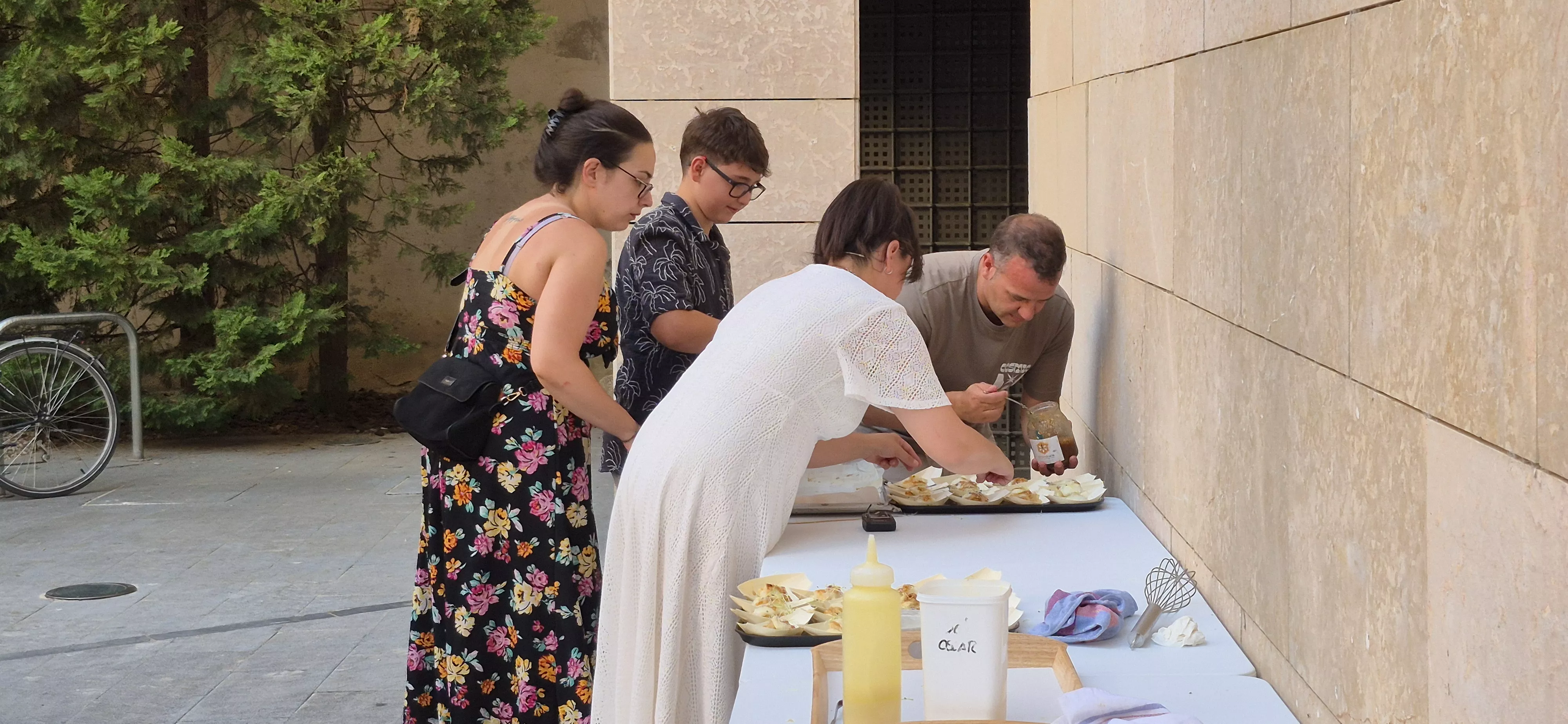 Proyecto Galería de sabores del grupo  Zhebra, Óscar Viñuales y Tritón Jiménez. Foto Myriam Martínez