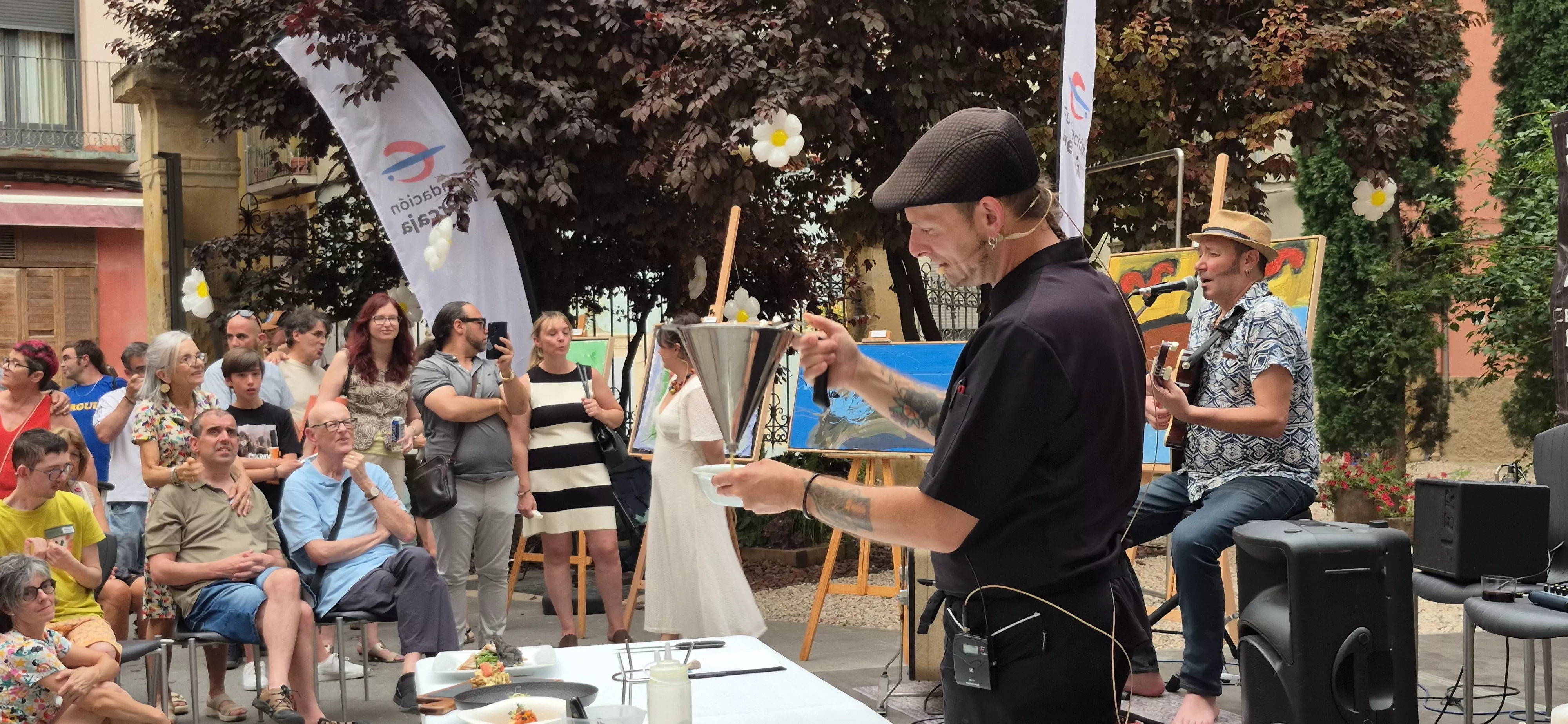 El Grupo ZheBRA de Valentia, Óscar Viñuales y Javier 'Tritón' Jiménez convierten seis obras de arte  en una experiencia para los cinco sentidos. Foto Myriam Martínez