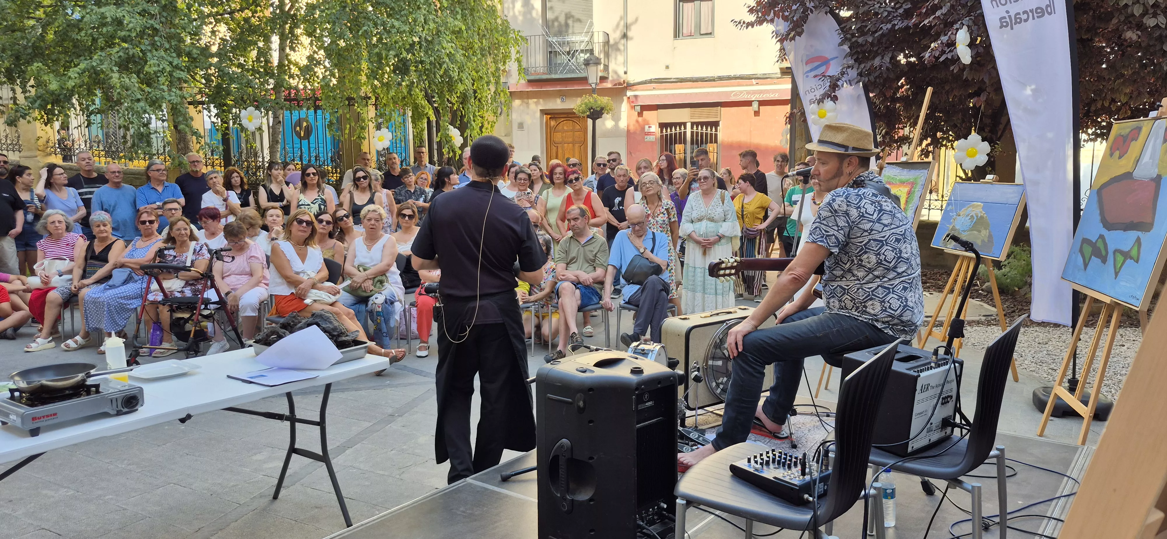 El Grupo ZheBRA de Valentia, Óscar Viñuales y Javier 'Tritón' Jiménez convierten seis obras de arte  en una experiencia para los cinco sentidos. Foto Myriam Martínez