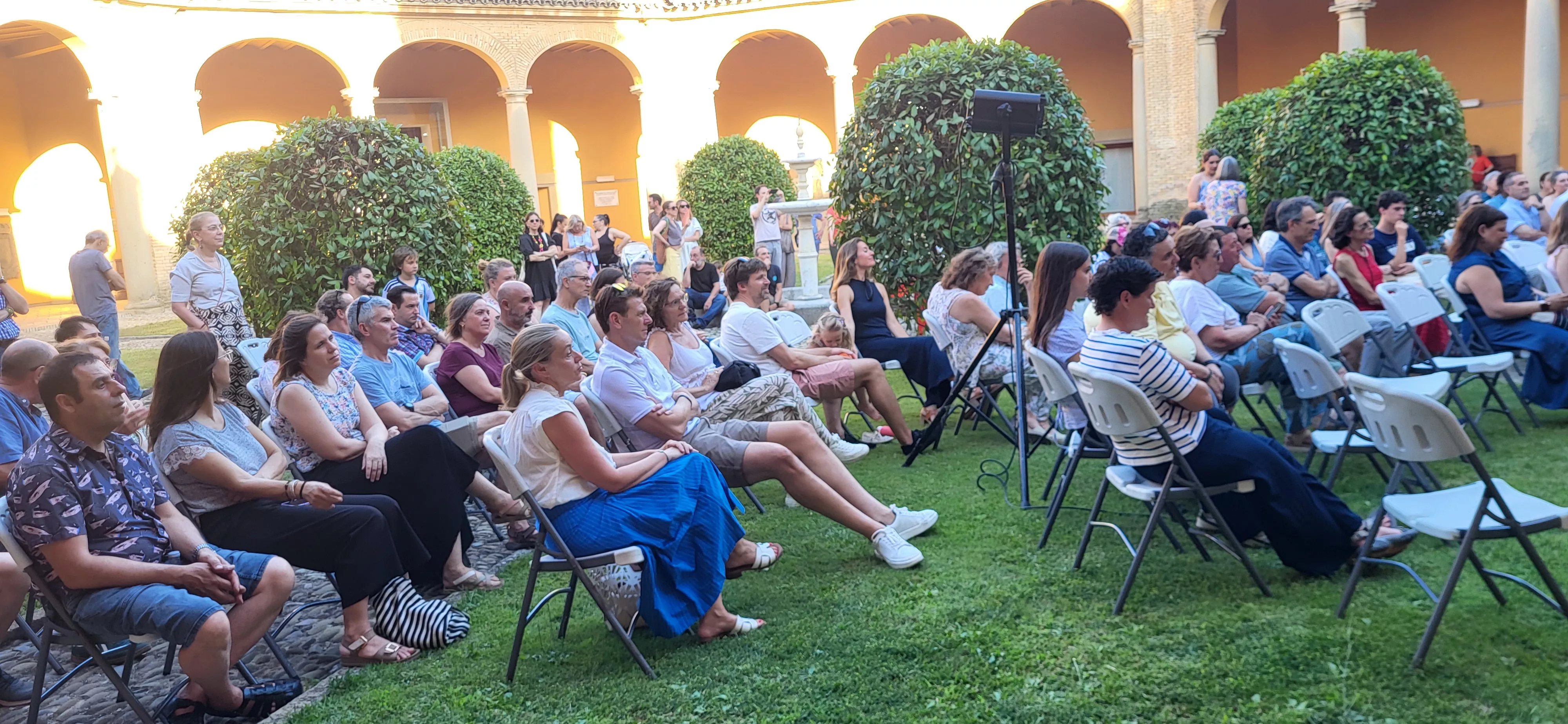 Inauguración de la Noche en Blanco de los Museos en Huesca. Foto Mercedes Manterola