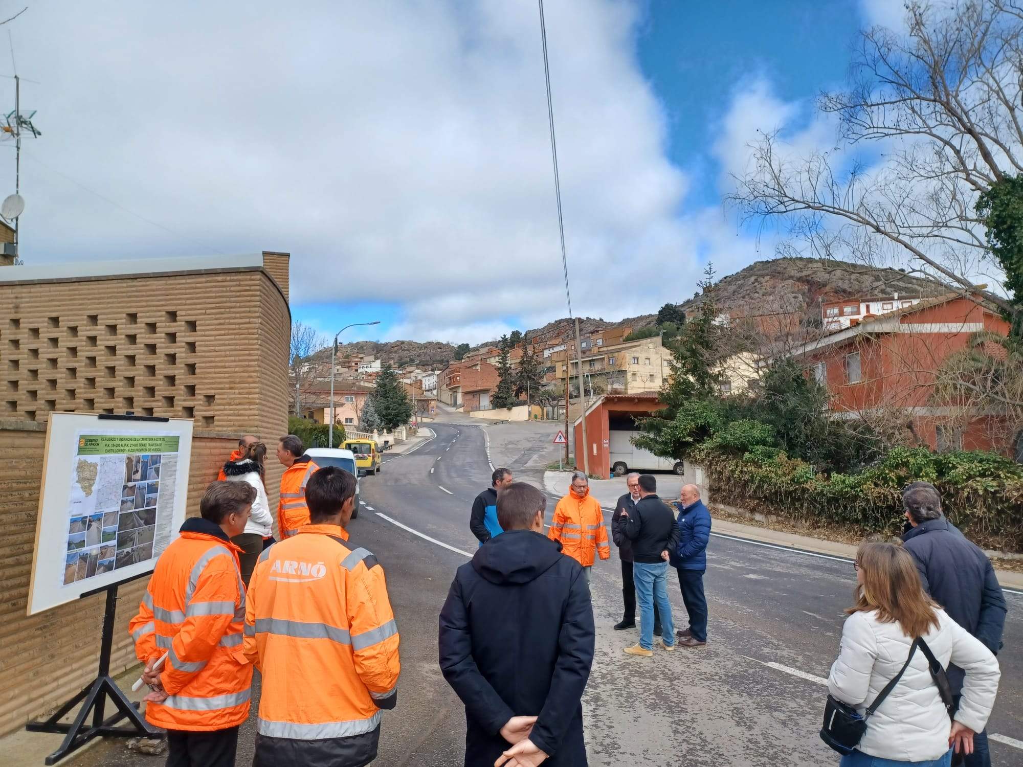 Las obras se ha realizado en un tramo de la A-2218 que incluyen la travesía de Castillonroy.