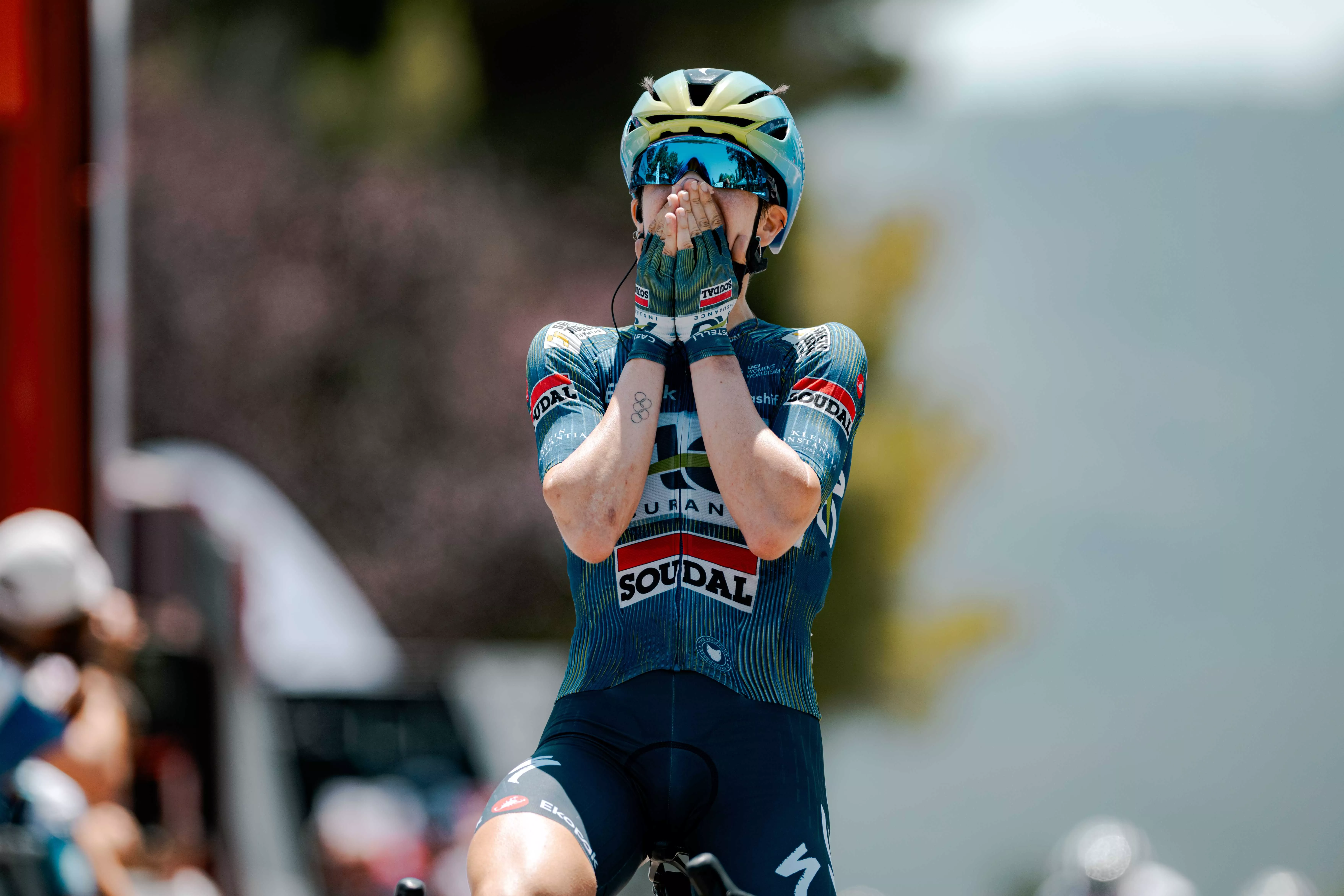 La campeona, emocionada al entrar en meta. Foto RFEC