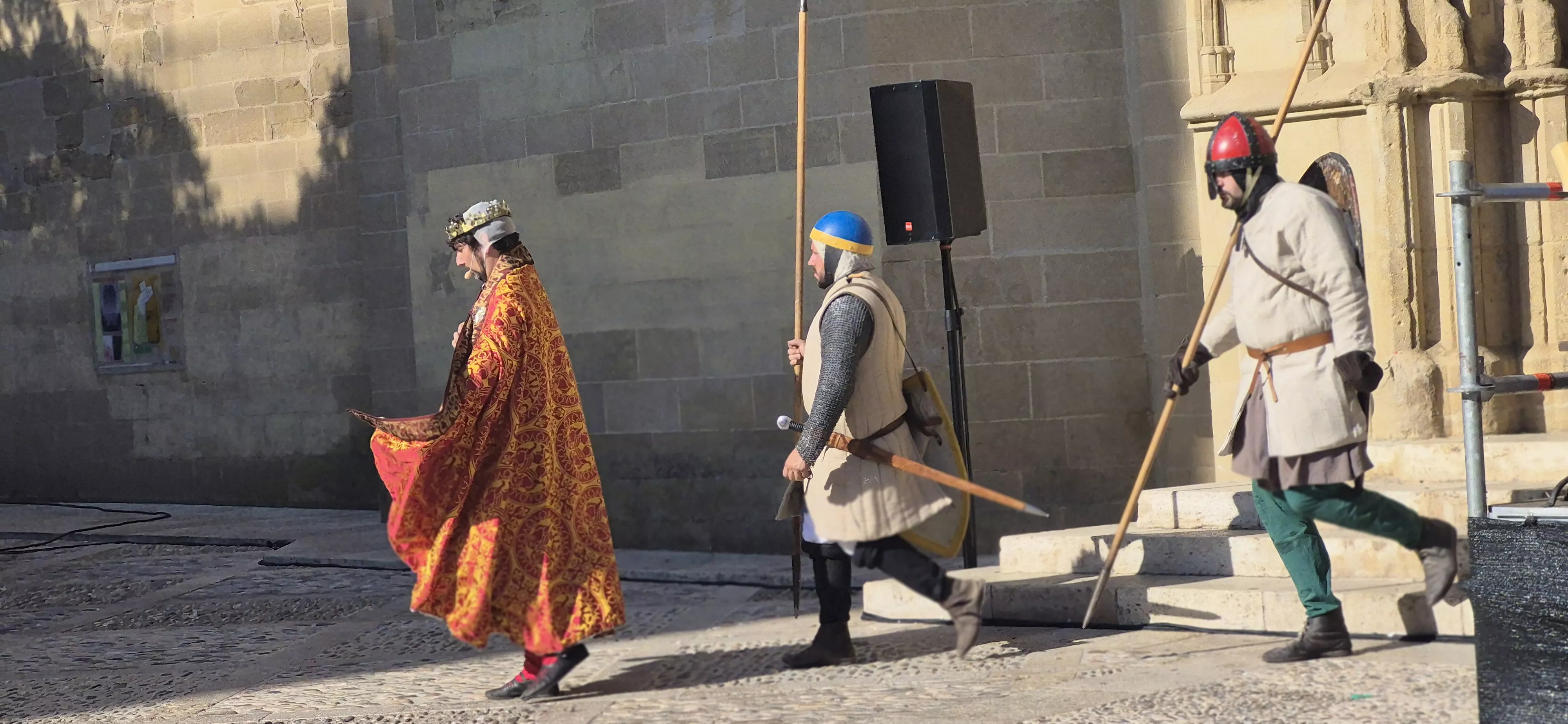 Escenificación del Vidal Mayor en la catedral de Huesca. Foto Myriam Martínez