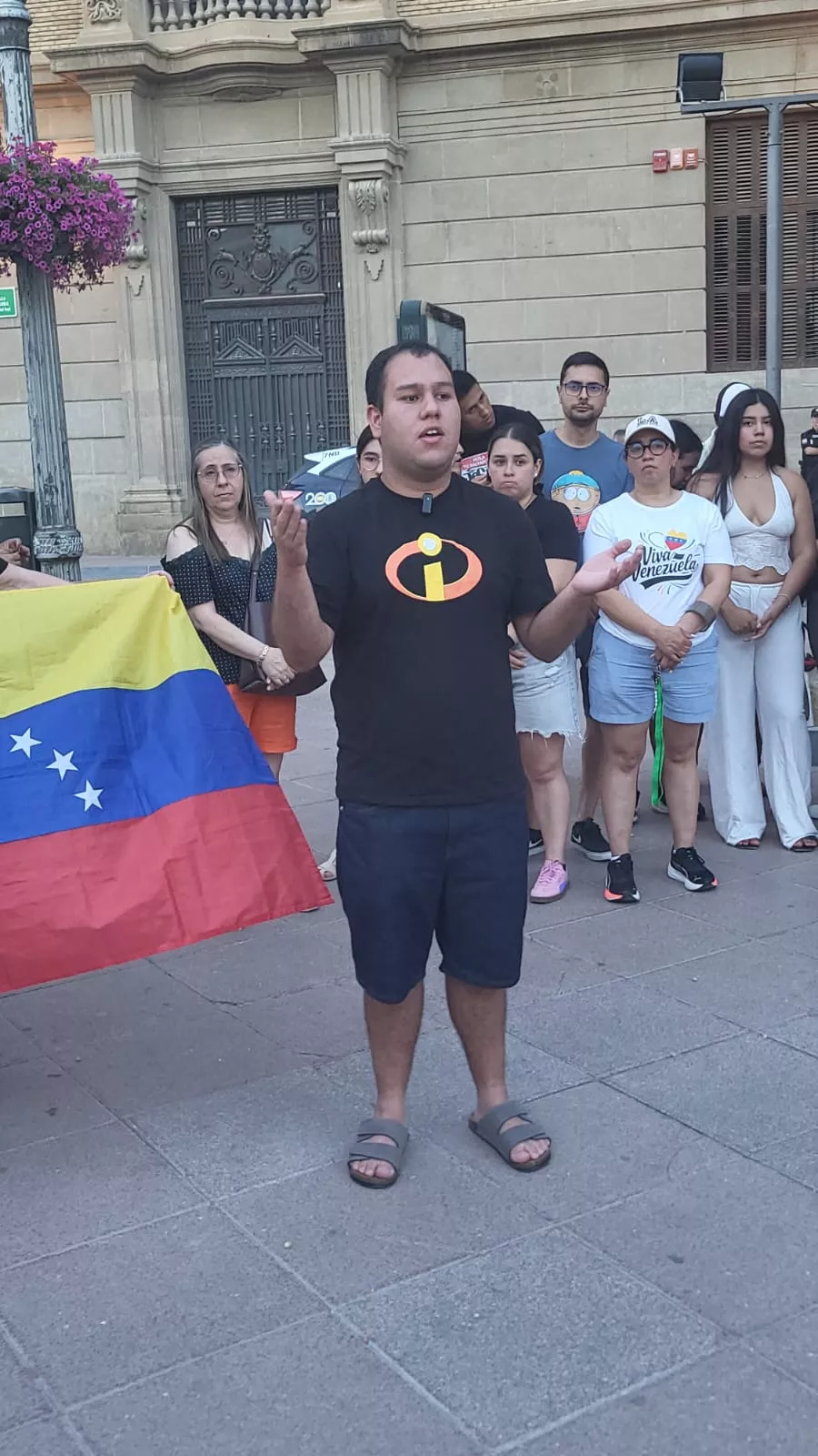Concentración de solidaridad por el terremoto en Venezuela