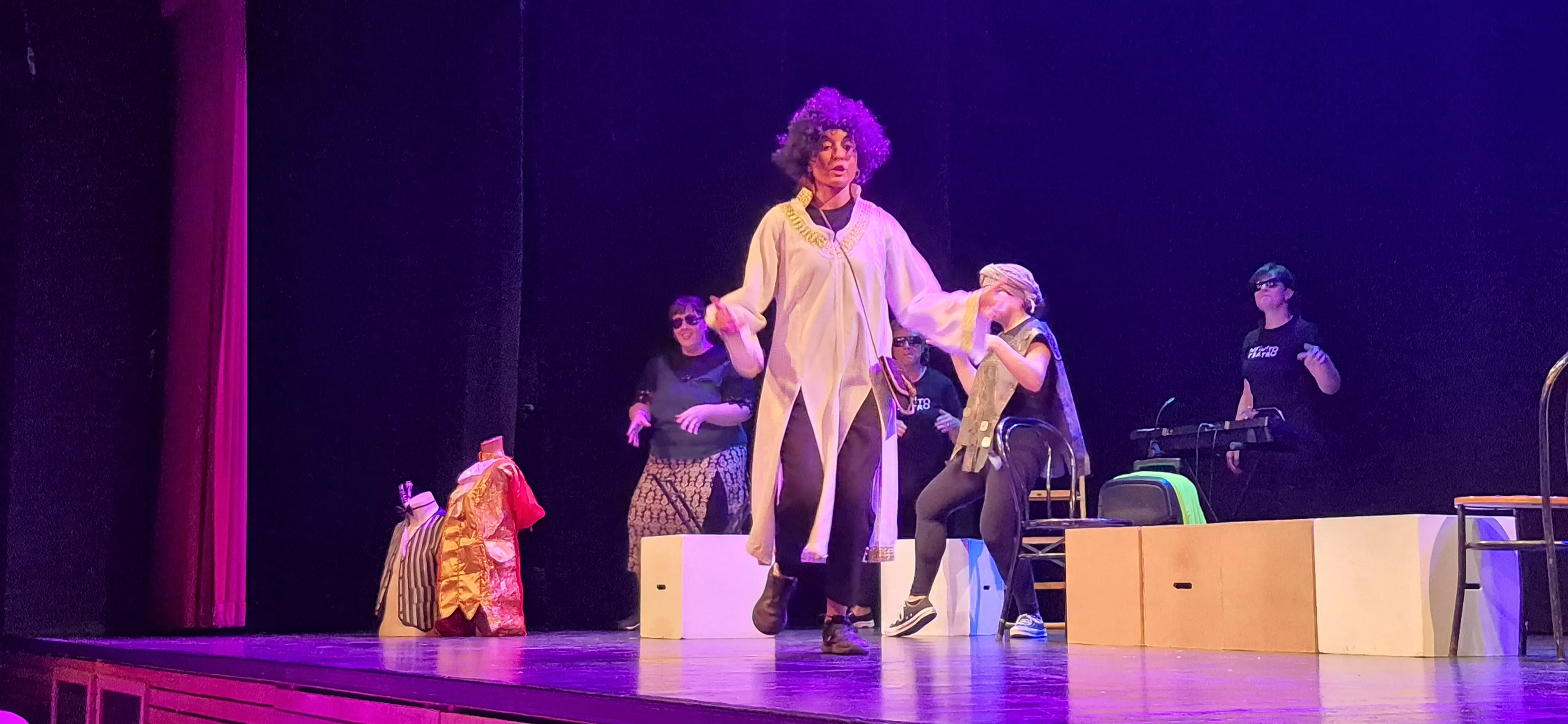 Infinito Teatro en la Muestra Joven con Desmontando a Shakespeare. Foto Myriam Martínez