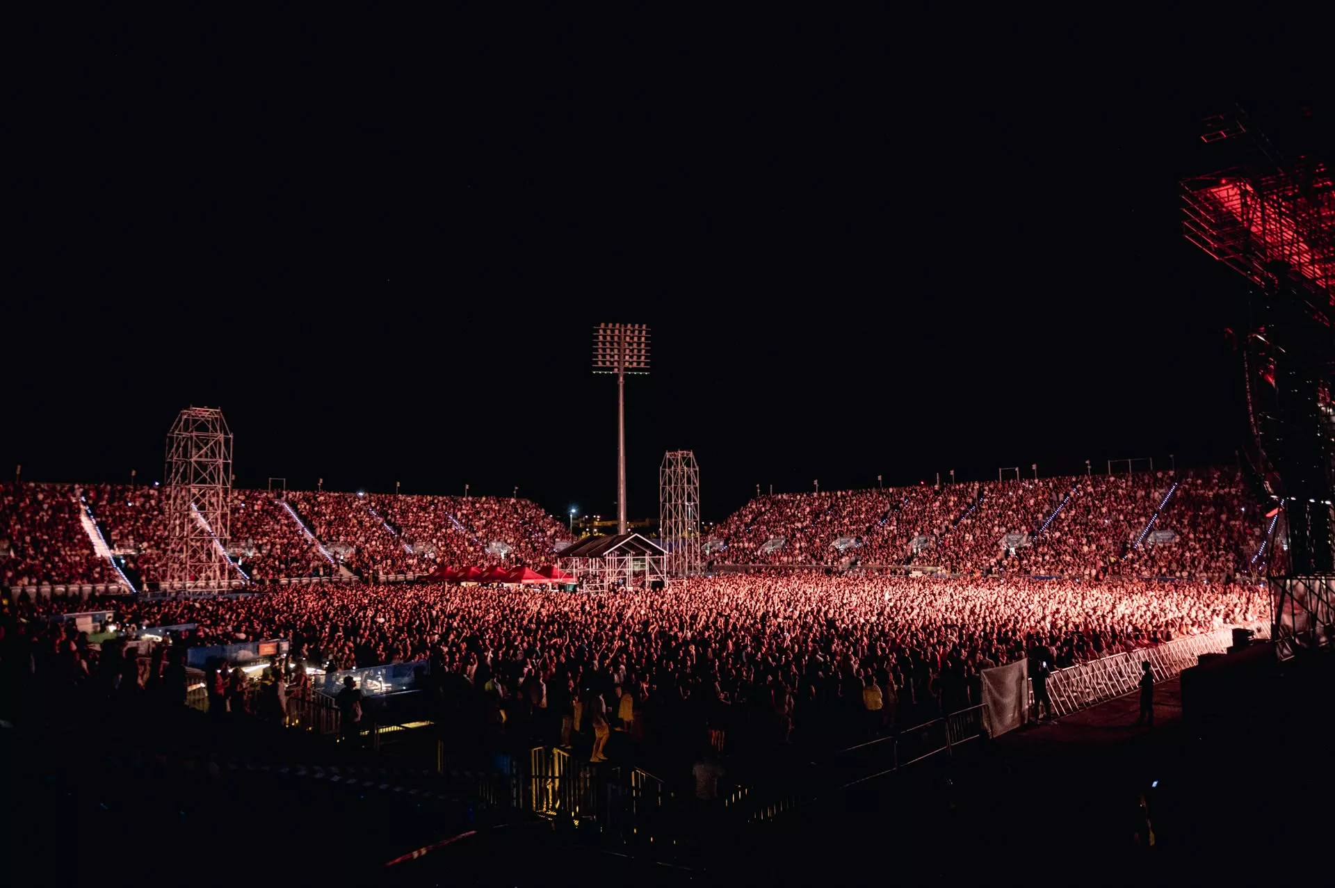 Concierto de Leiva en el Ibercaja Estadio organizado por El Veintiuno, Foto Jaime Oriz