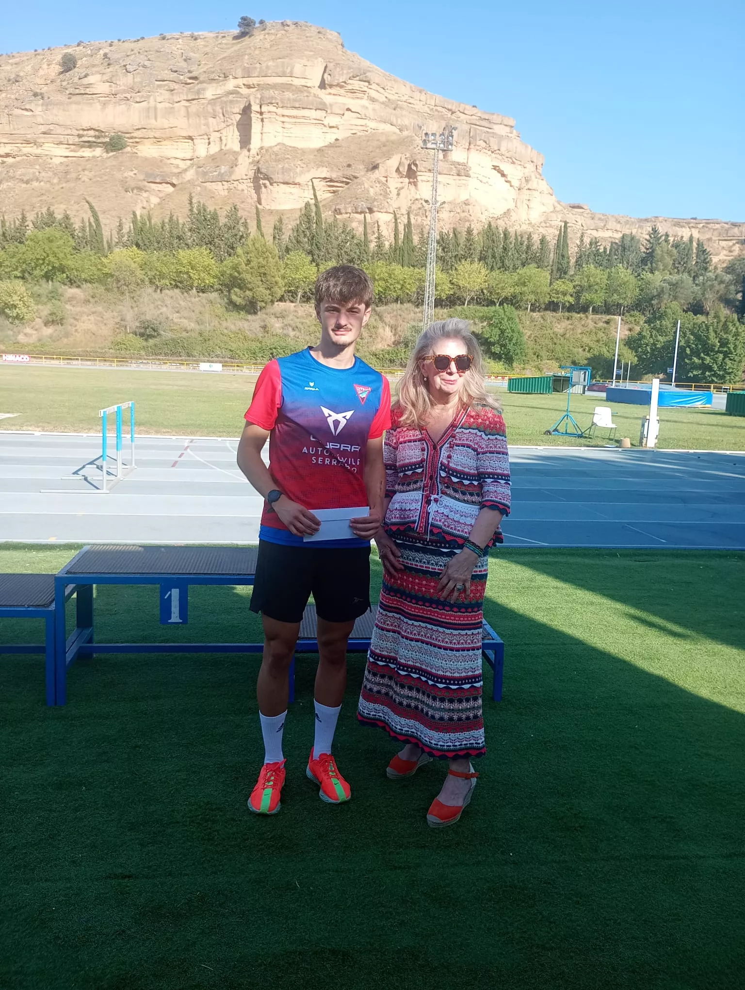 Trofeo Ernesto Bribián. Antonio Maza, 100 lisos