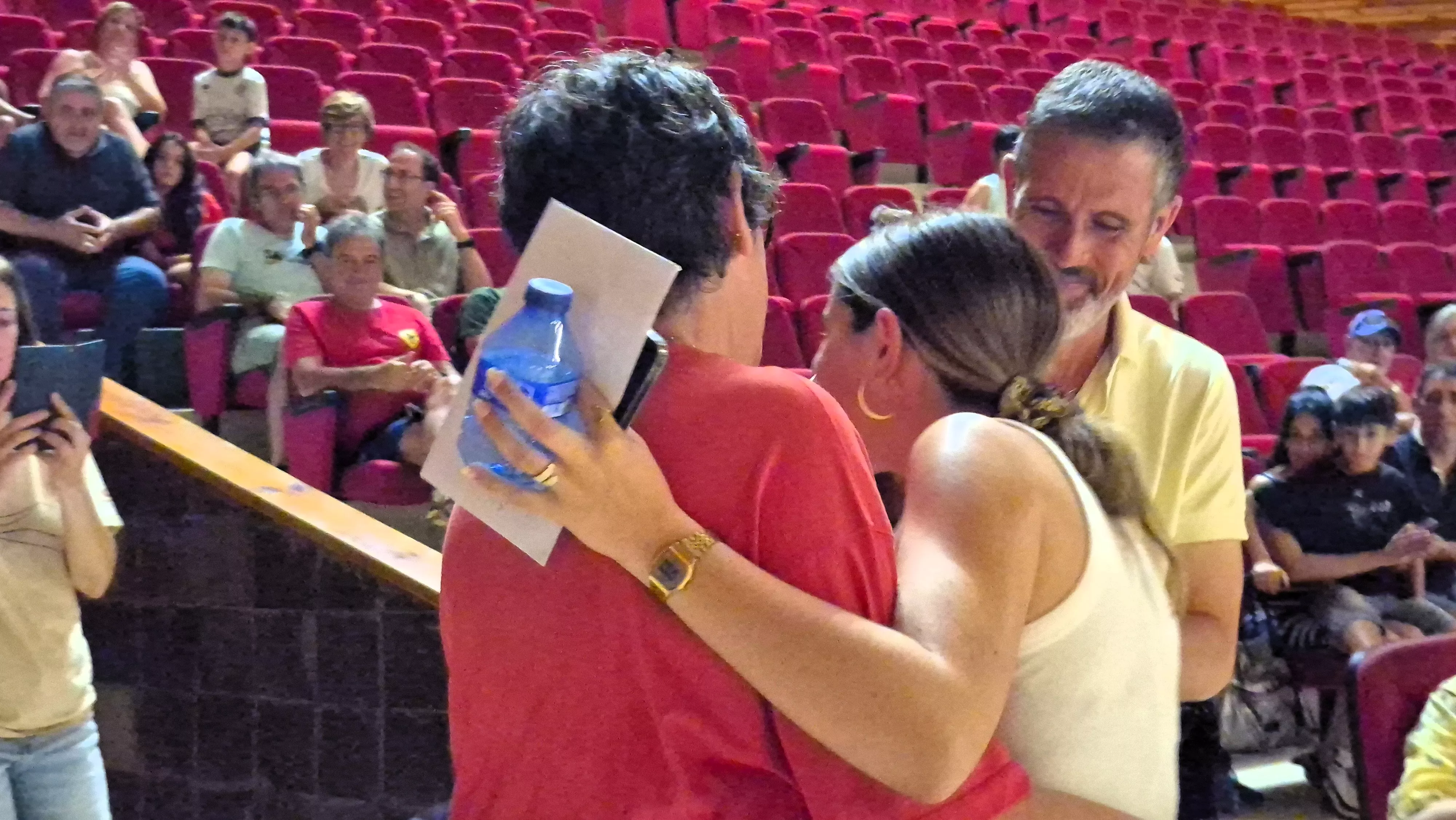 Recibimiento a las niñas y niños saharauis del programa Vacaciones en Paz de Alouda. Foto Myriam Martínez