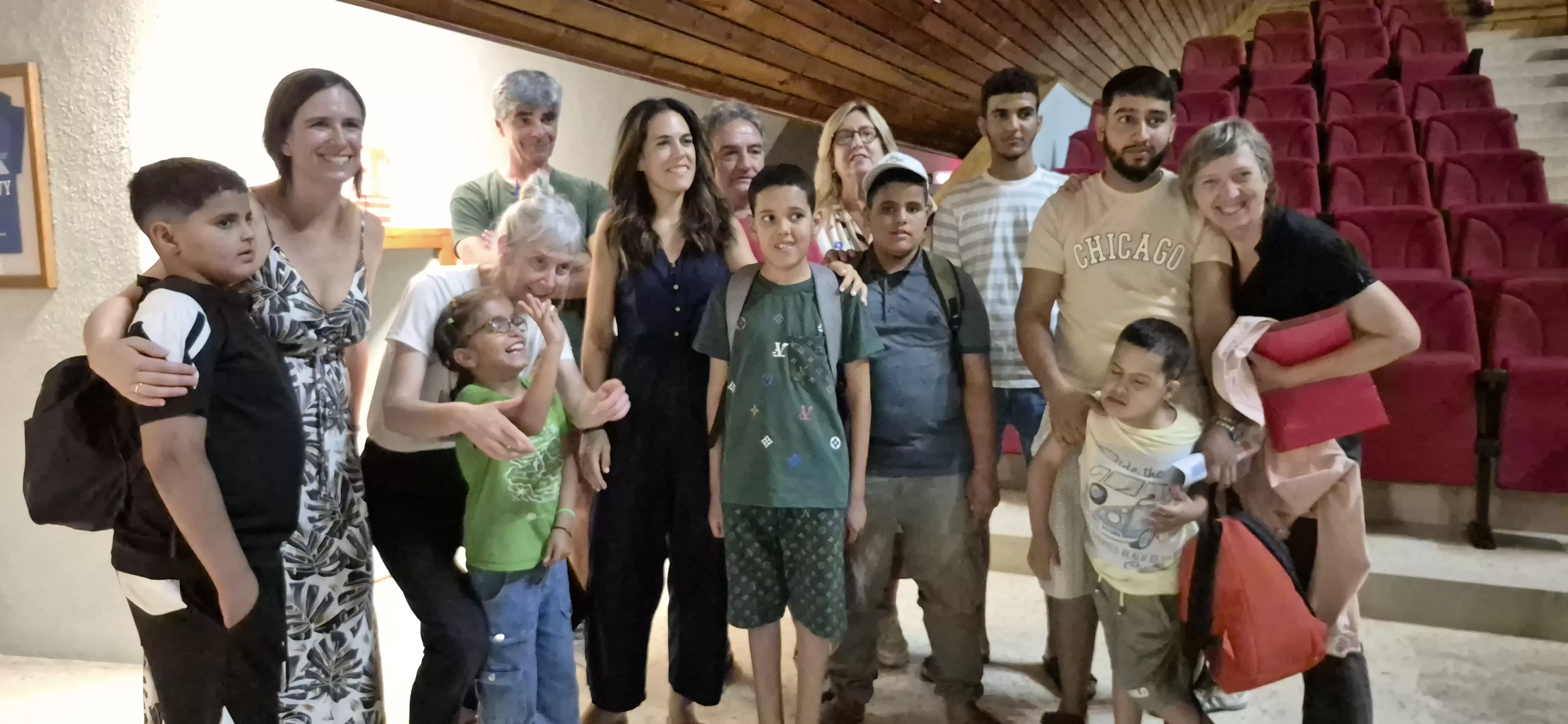 Recibimiento a las niñas y niños saharauis del programa Vacaciones en Paz de Alouda. Foto Myriam Martínez