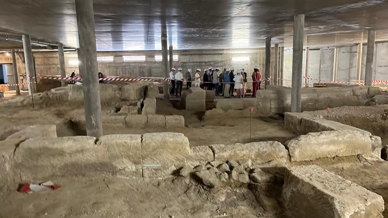 Visita a las obras del yacimiento del Círculo Católico. Foto Mercedes Manterola