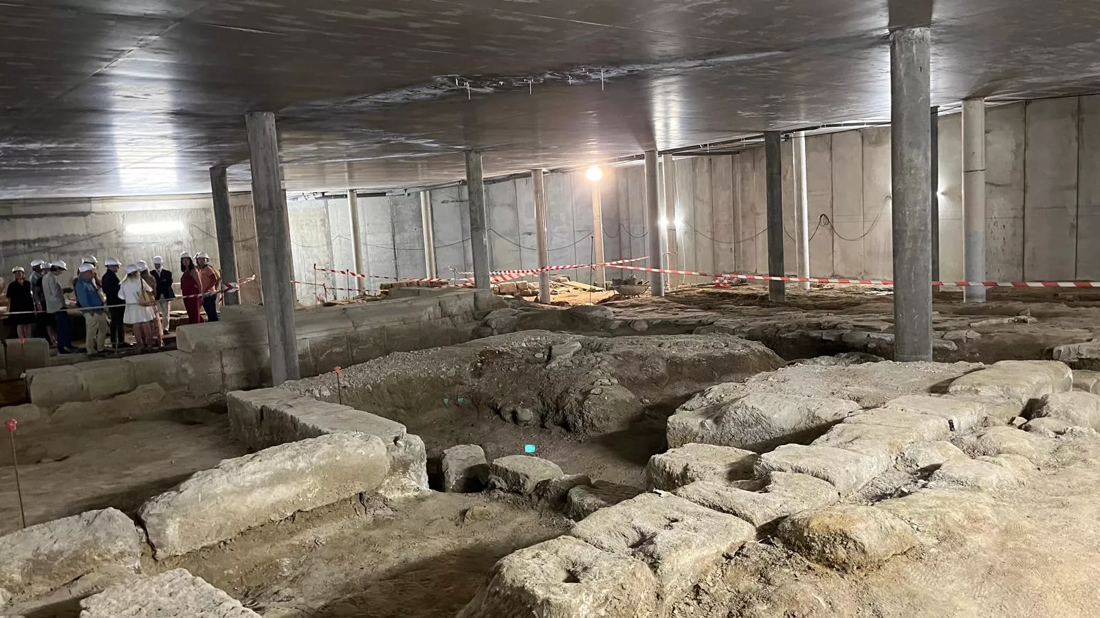 Visita a las obras del yacimiento del Círculo Católico. Foto Mercedes Manterola