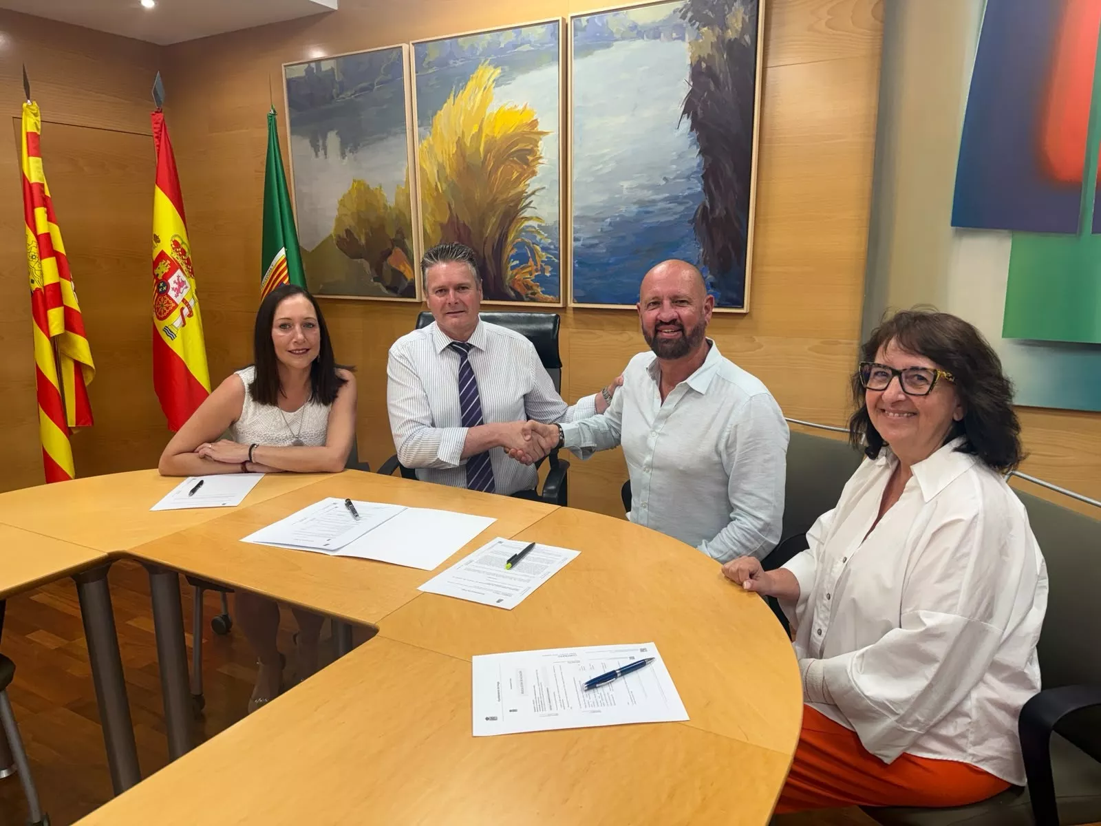 Martos, Gramún, González y Bóveda en la firma del convenio de limpieza en Fraga