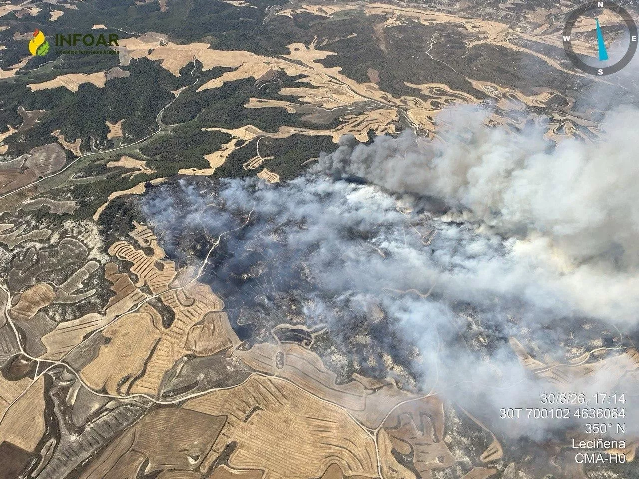 Un incendio en la Sierra de Alcubierre moviliza un amplio operativo terrestre y aéreo.
