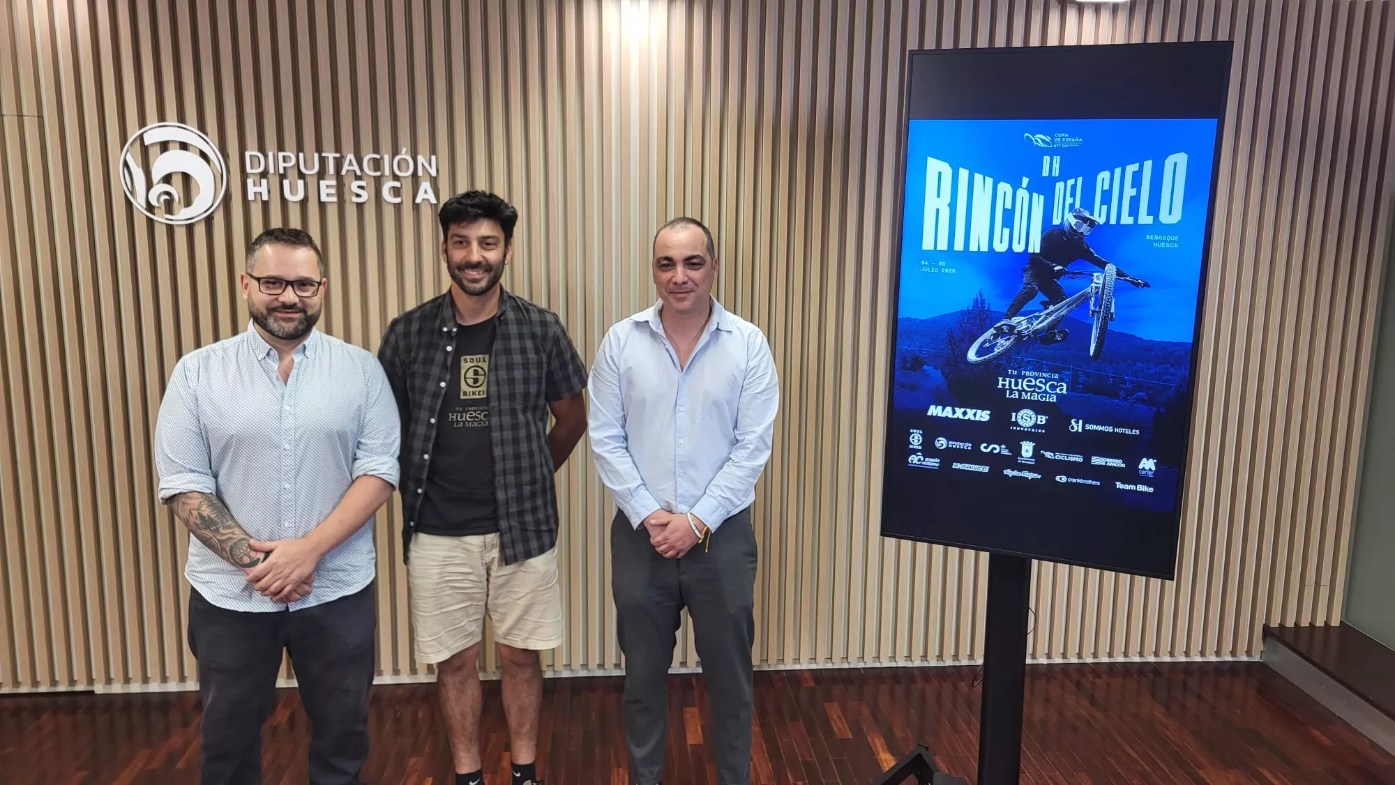 Albert Carbonell, Saúl Bitrián y Carlos Sampériz en la presentación del DH Rincón del Cielo.