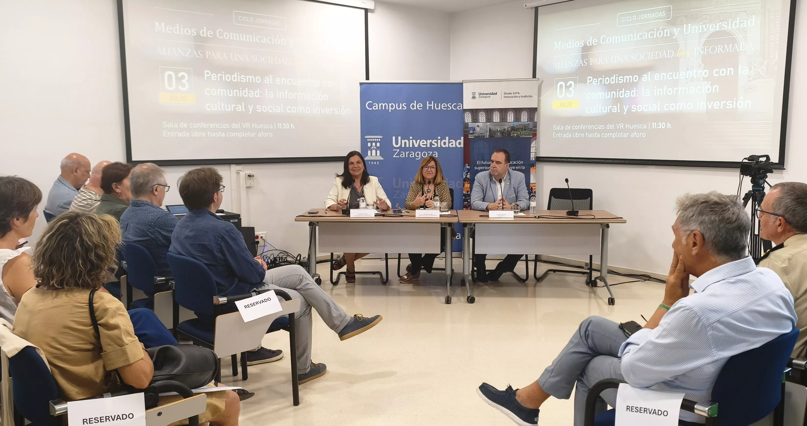  Mesa redonda en el Campus de Huesca. Foto María José Sampietro Brosed