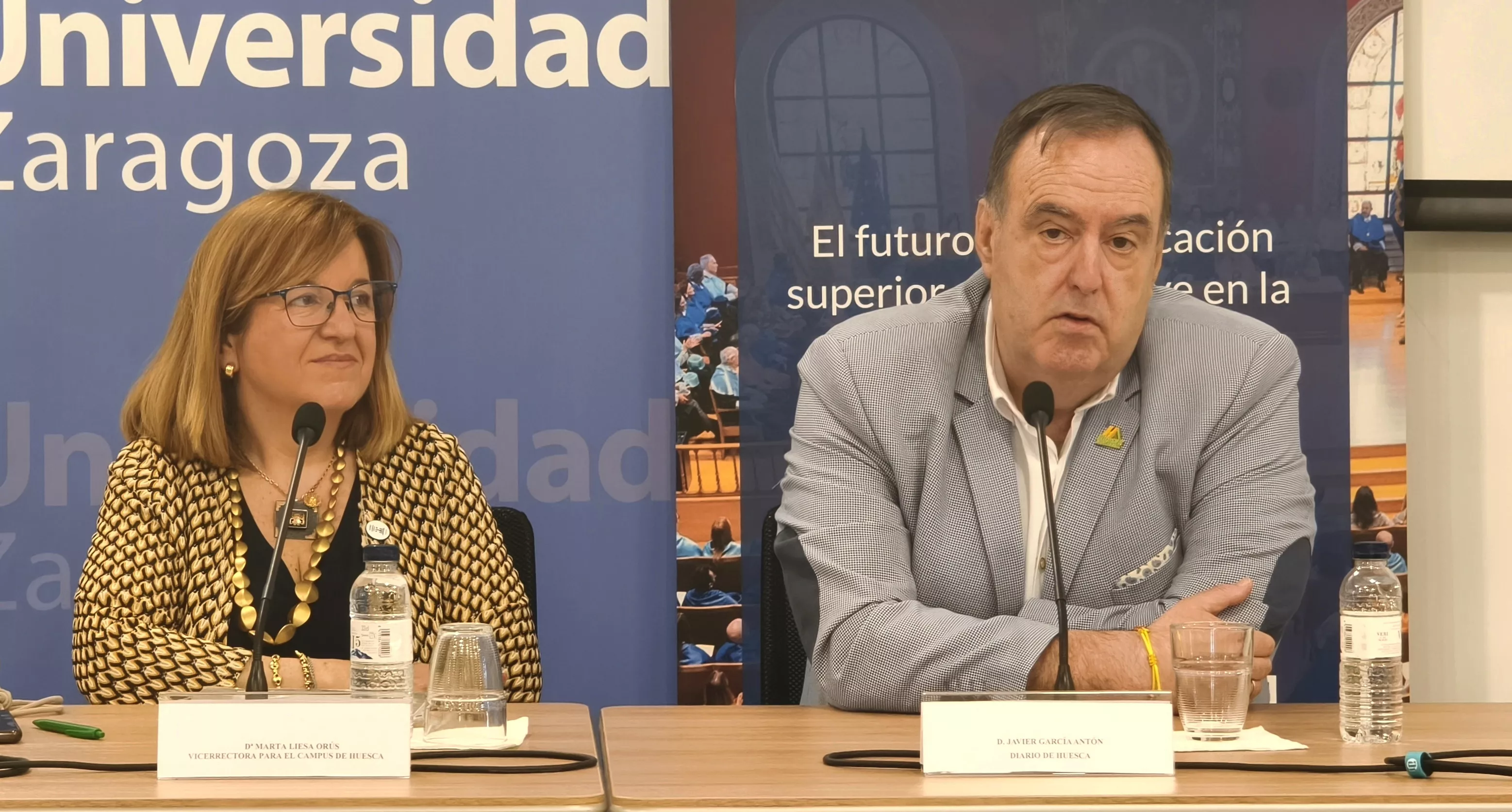  Mesa redonda en el Campus de Huesca. Foto María José Sampietro Brosed