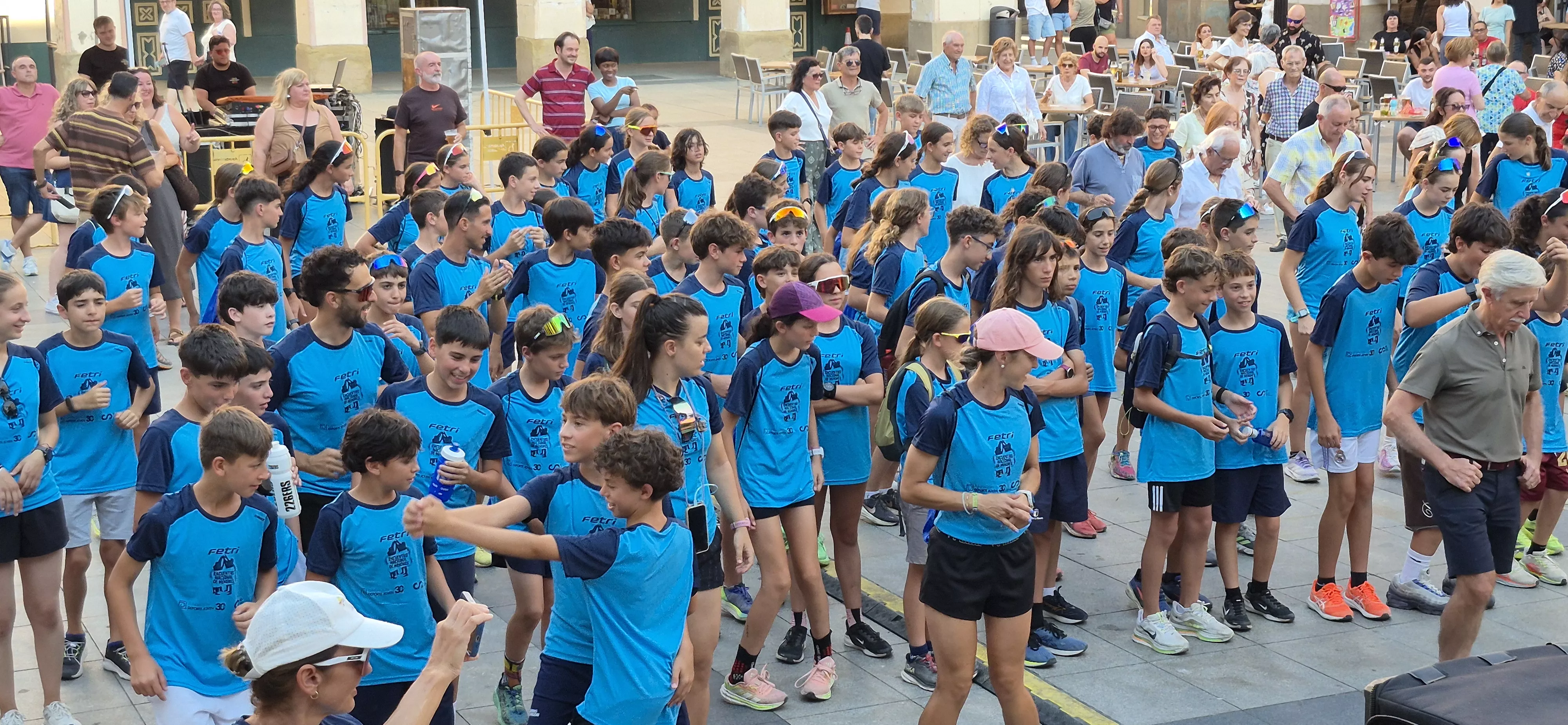 Baile con el Dúo Guara en las fiestas del Casco VIejo. Foto Myriam Martínez