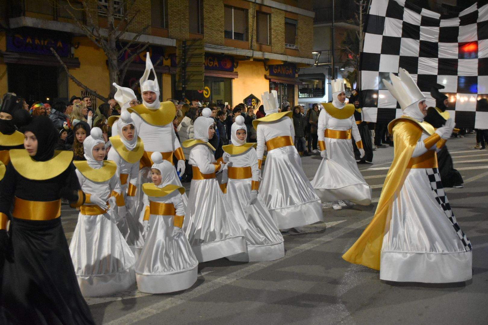 Divertido carnaval en Monzón