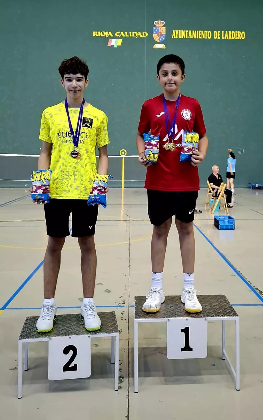 Badminton Huesca en Lardero. Bastos y Oliva, campeón y subcampeón.