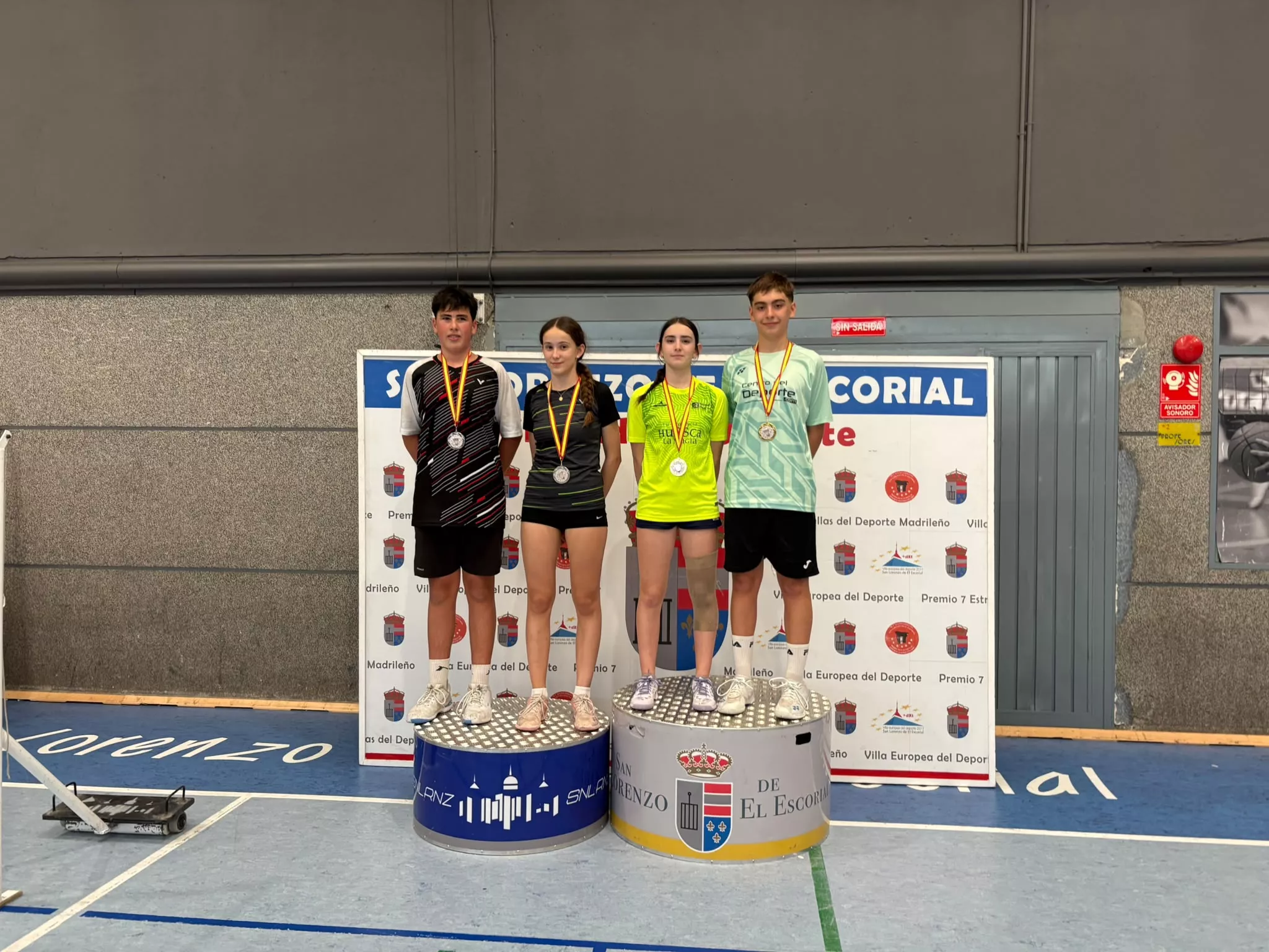 Badminton Huesca en Madrid. Emma Nievedes, campeona dobles mixtos.