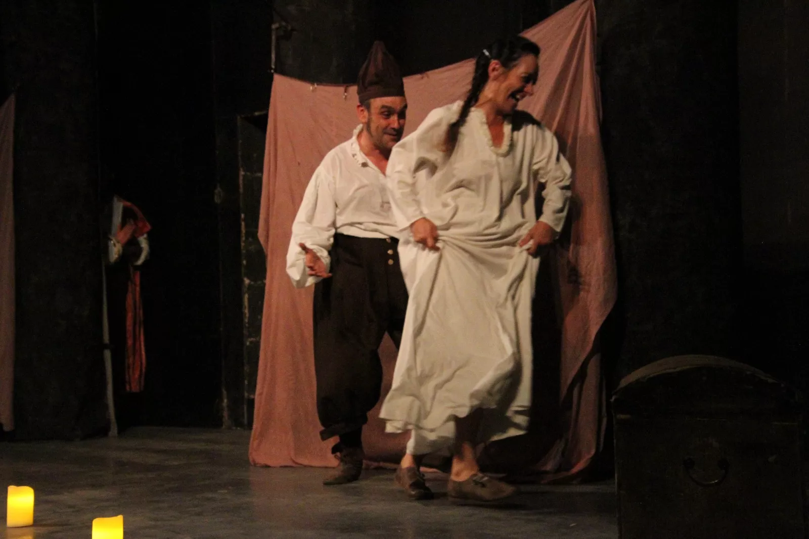 Viridiana y “La hoguera de las Maravillas” en el Corral de Comedias de Robres. Foto Carlos Neofato