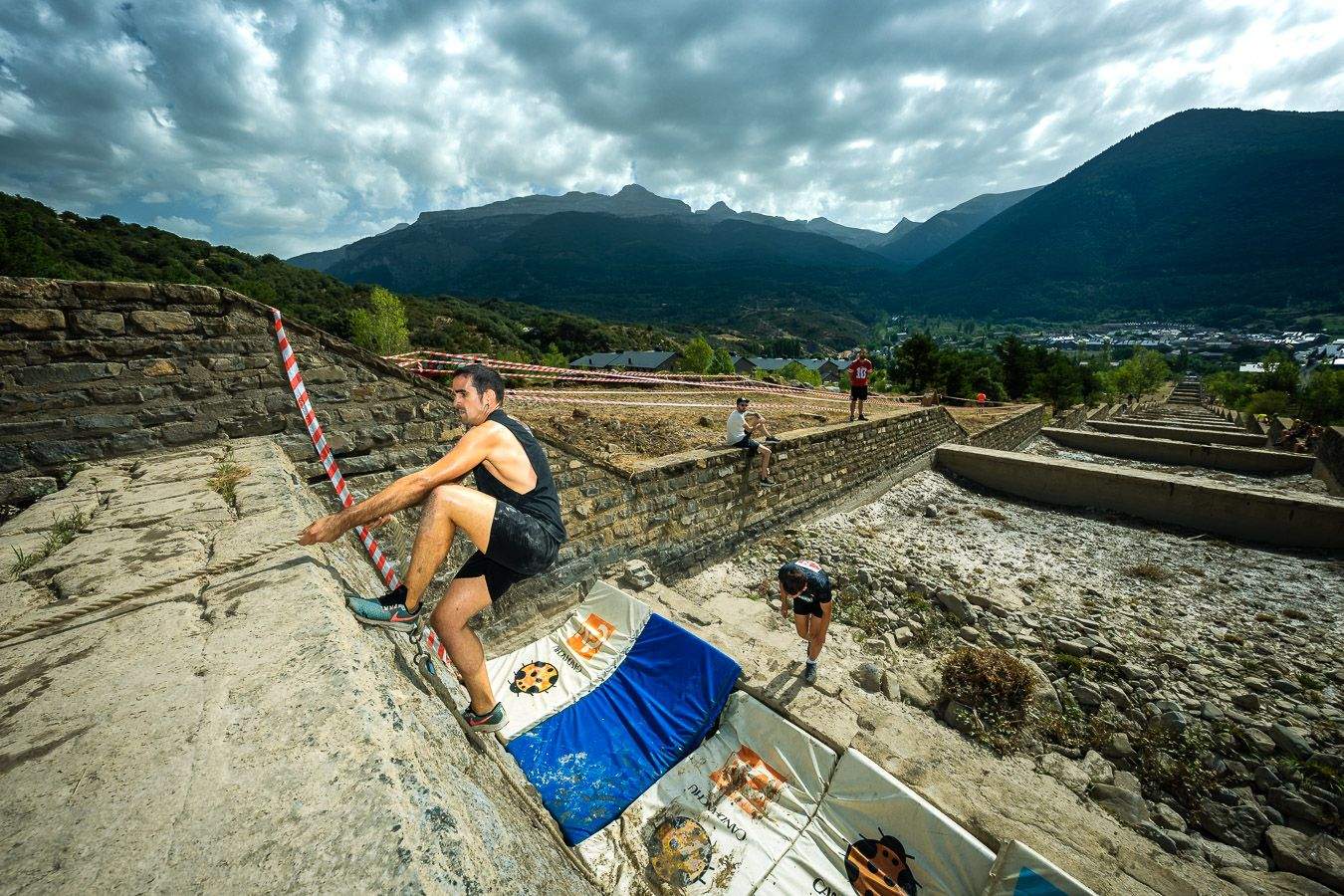 El Muro de Villanúa 