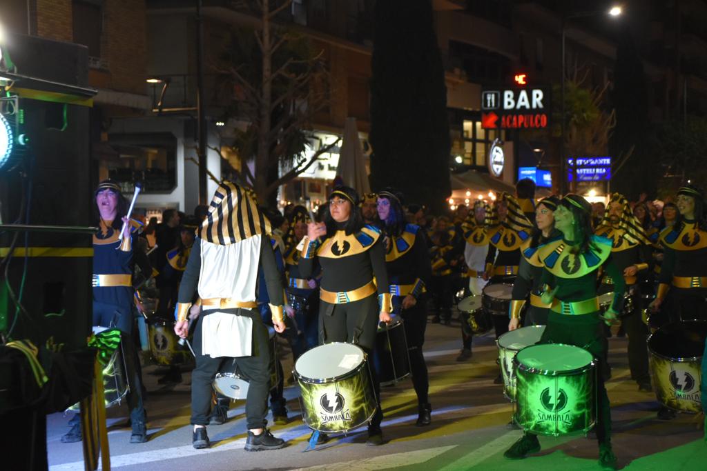Divertido carnaval en Monzón