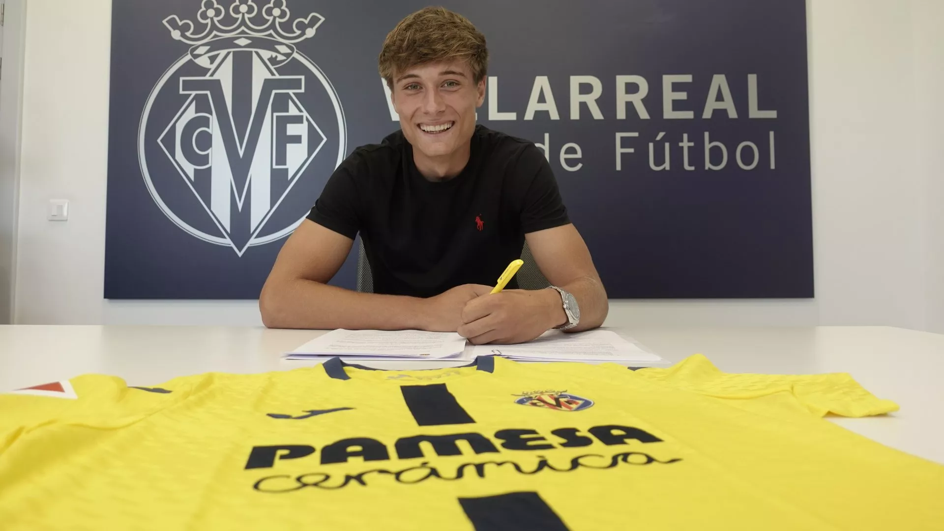 Iván Rodríguez se acerca a la SD Huesca