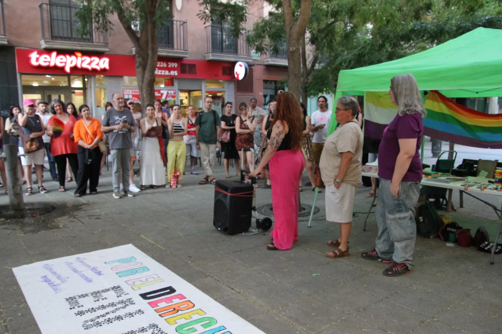 Concentración en Huesca con motivo del Día del Orgullo. Foto Carlos Neofato