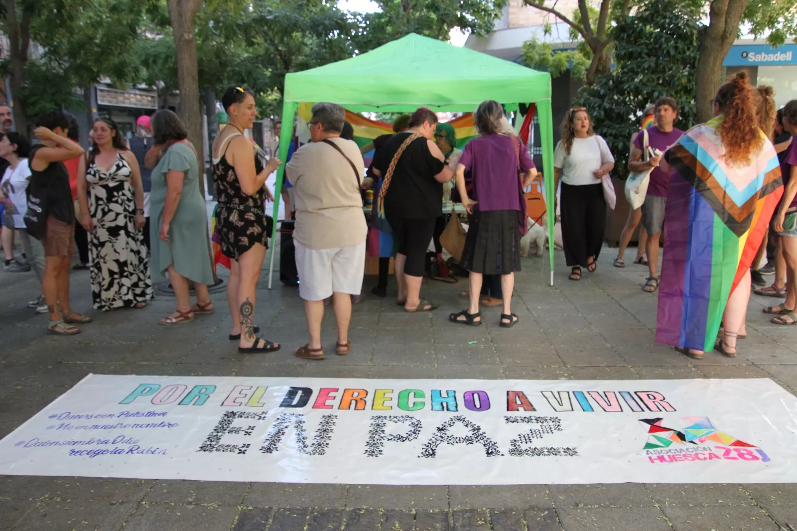 Concentración en Huesca con motivo del Día del Orgullo. Foto Carlos Neofato