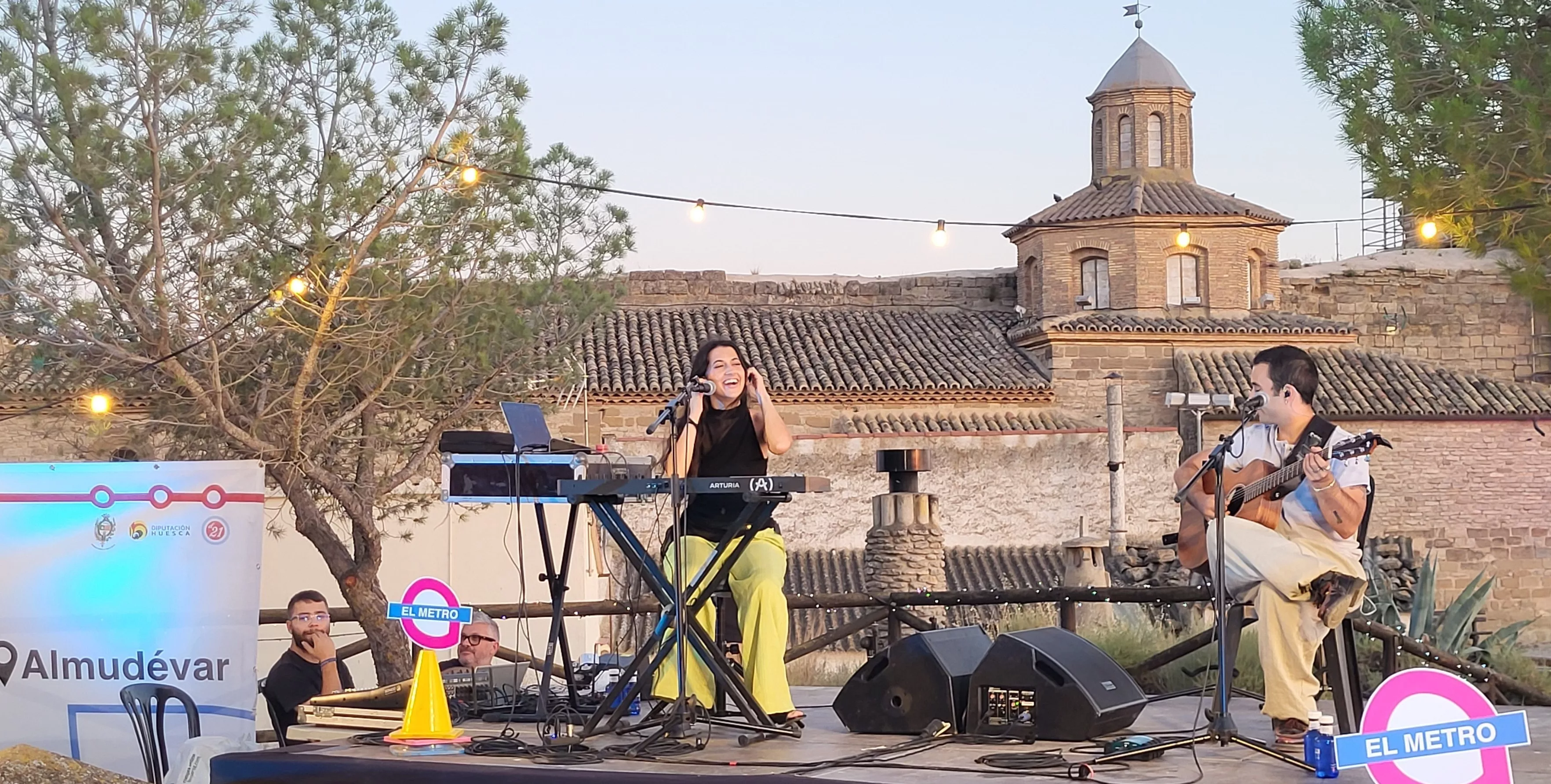 Gara Durán conquista Almudévar en el estreno del III Metro Festival. Foto Mercedes Manterola
