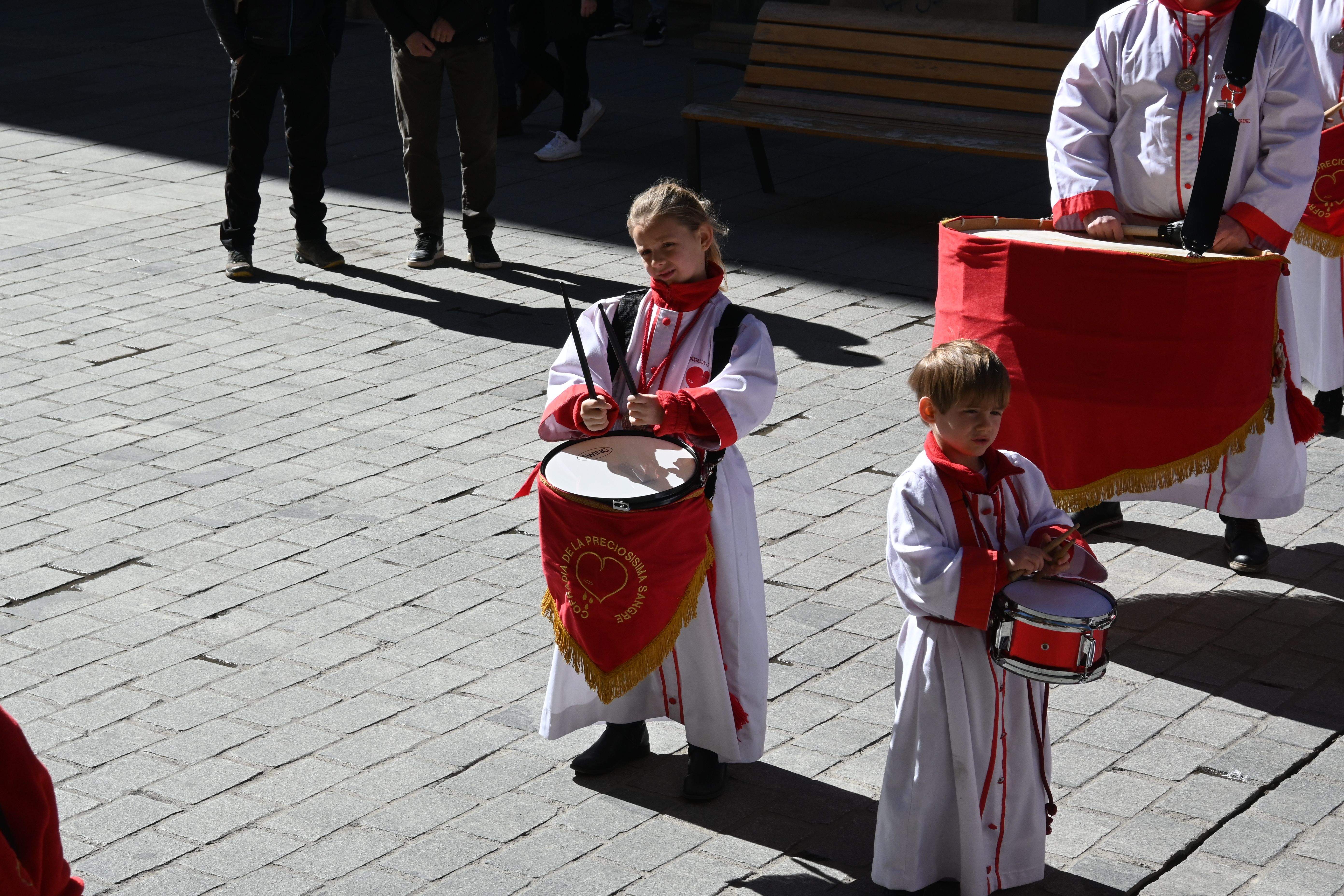 Actuación de la Cofradía de la Preciosísima Sangre. Foto: Carlos Jalle