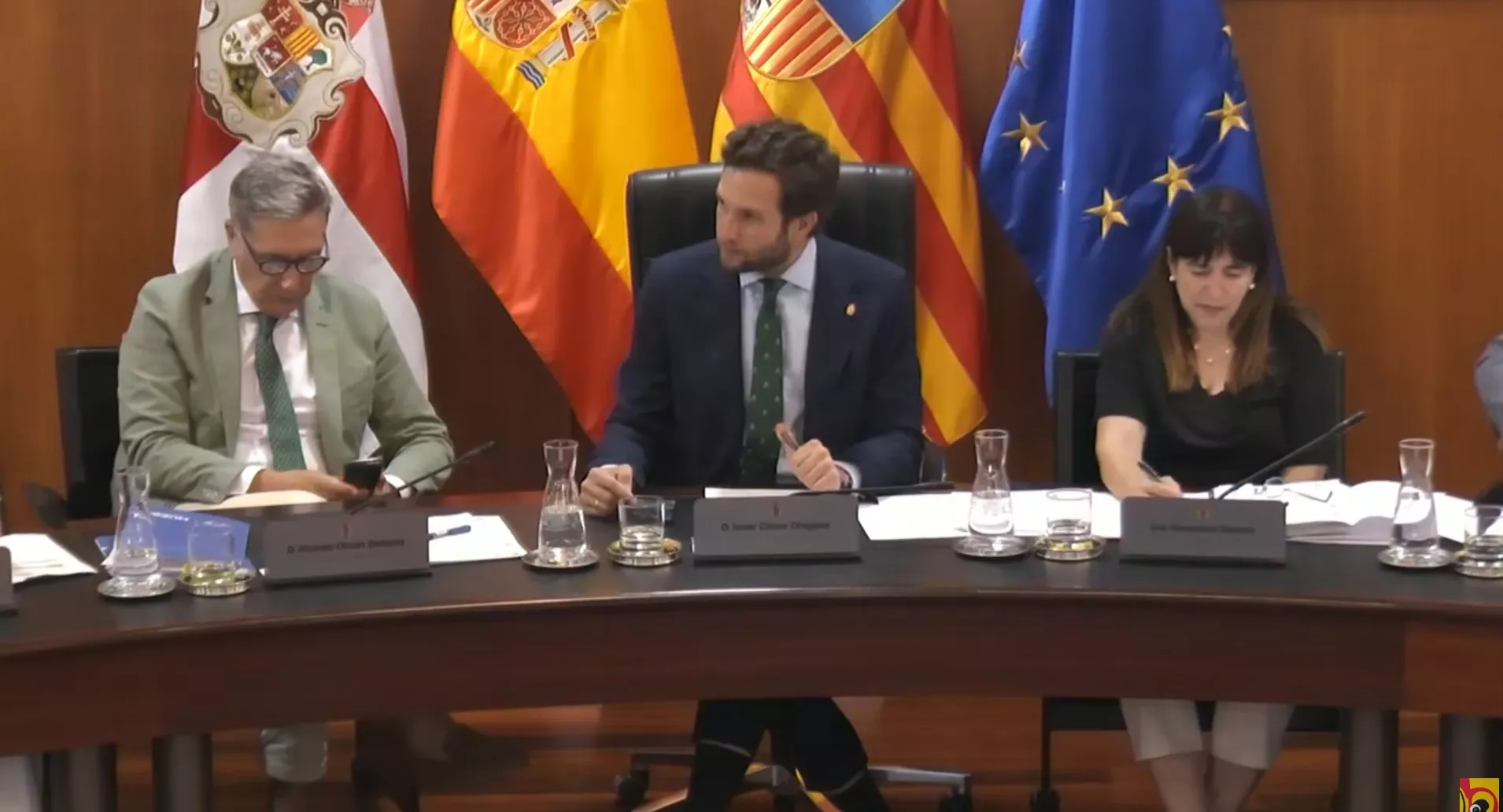 Isaac Claver y Ricardo Oliván en el pleno de la DPH.