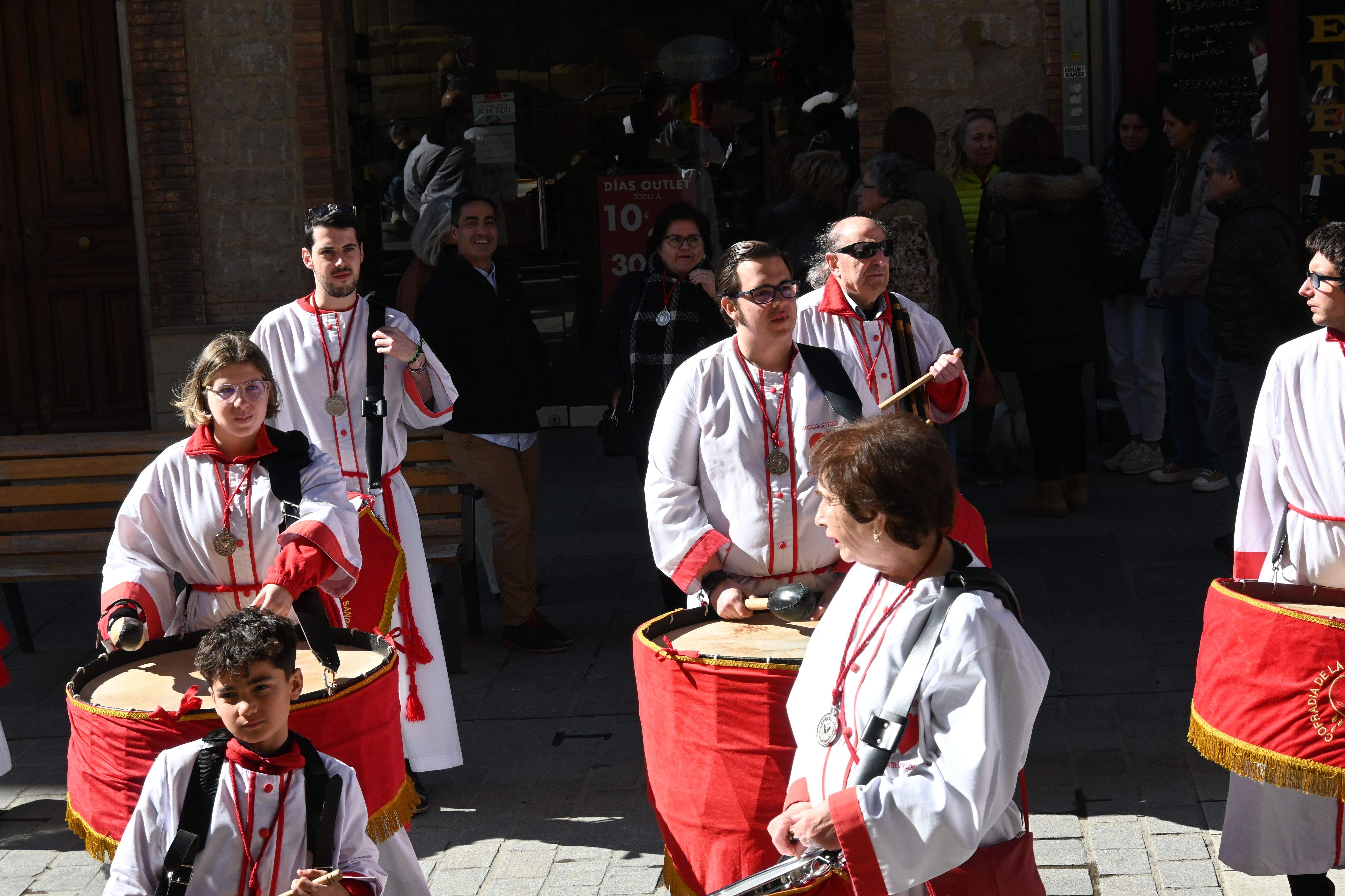 Actuación de la Cofradía de la Preciosísima Sangre. Foto: Carlos Jalle