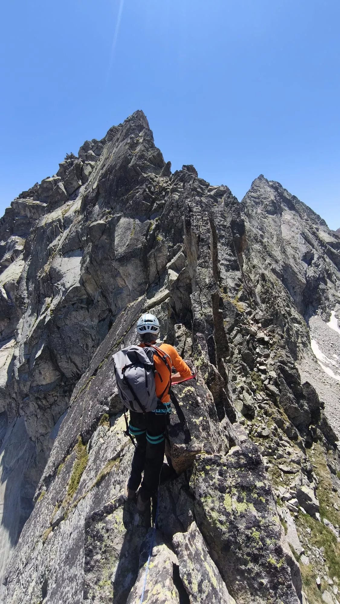 Escalada al Gran Pico de Alharisses del grupo de Jesús Vallés
