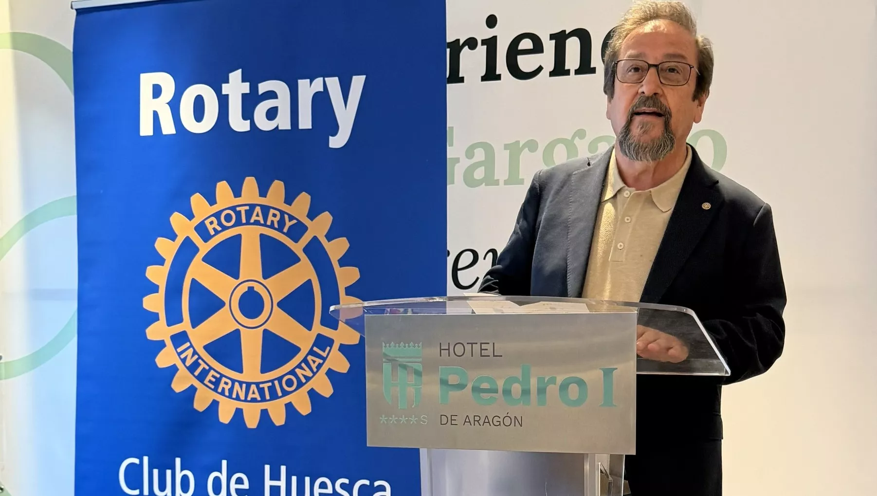 Julio Luzán, nuevo presidente del Rotary Club de Huesca