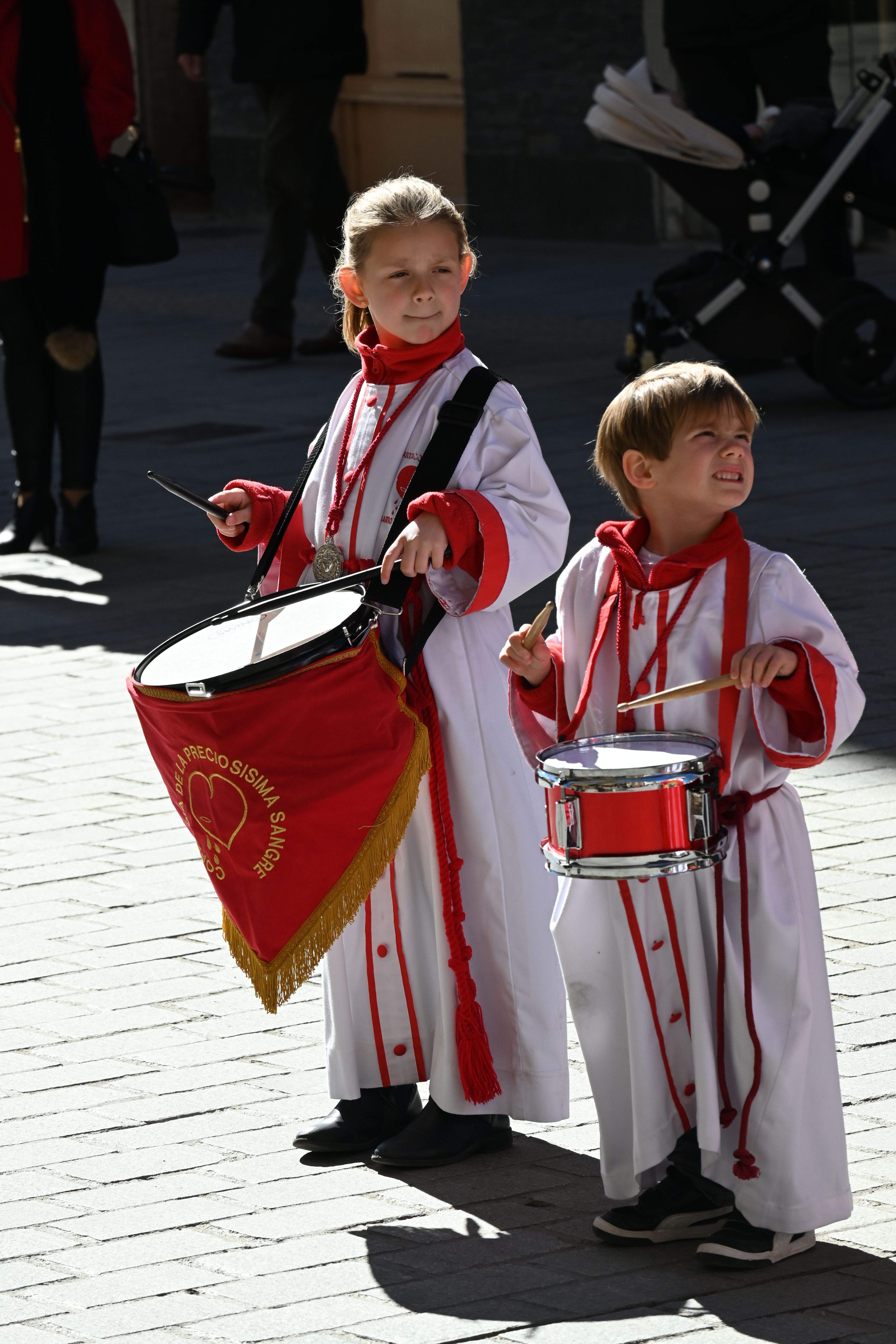 Actuación de la Cofradía de la Preciosísima Sangre. Foto: Carlos Jalle