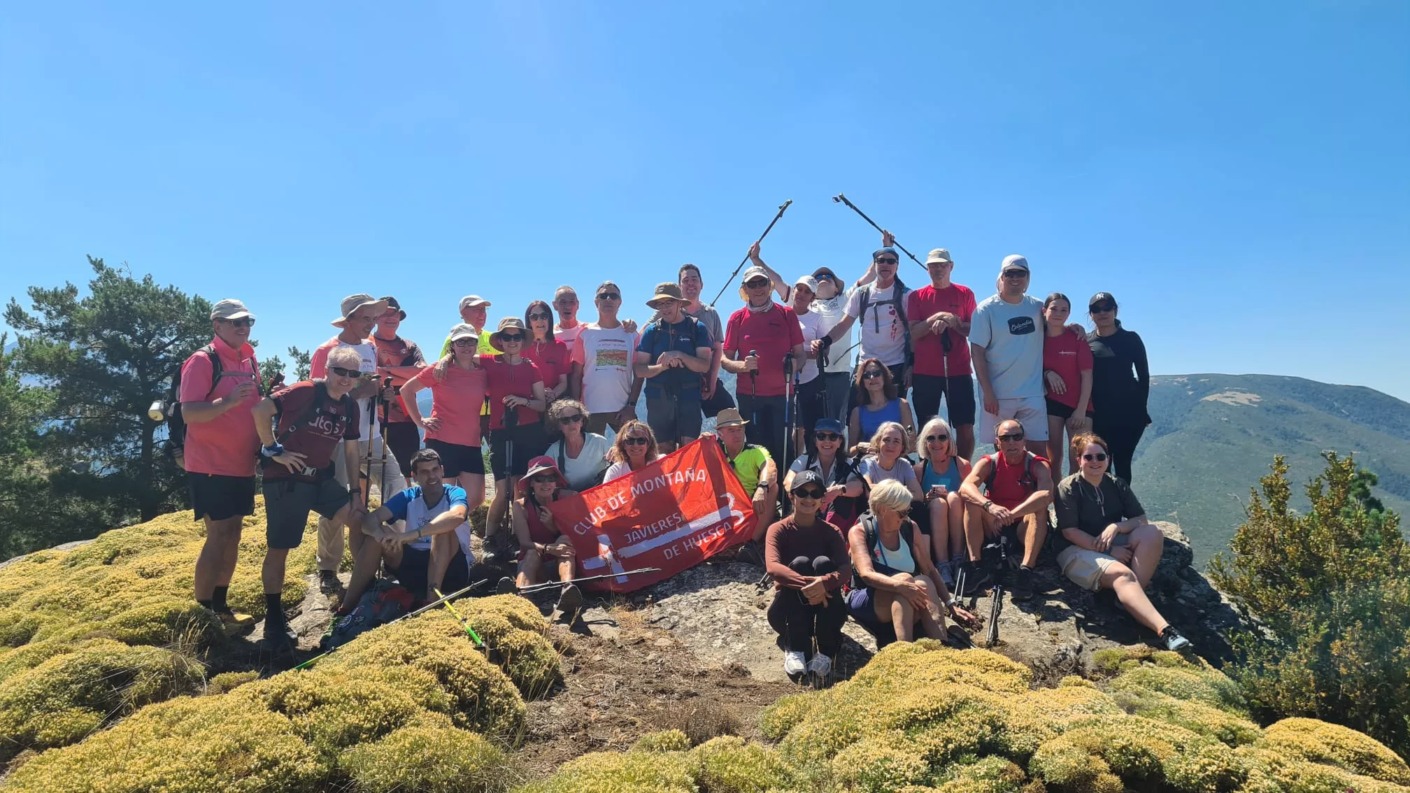 Octavo reto y cima de los Javieres a Tozal de Lúsera