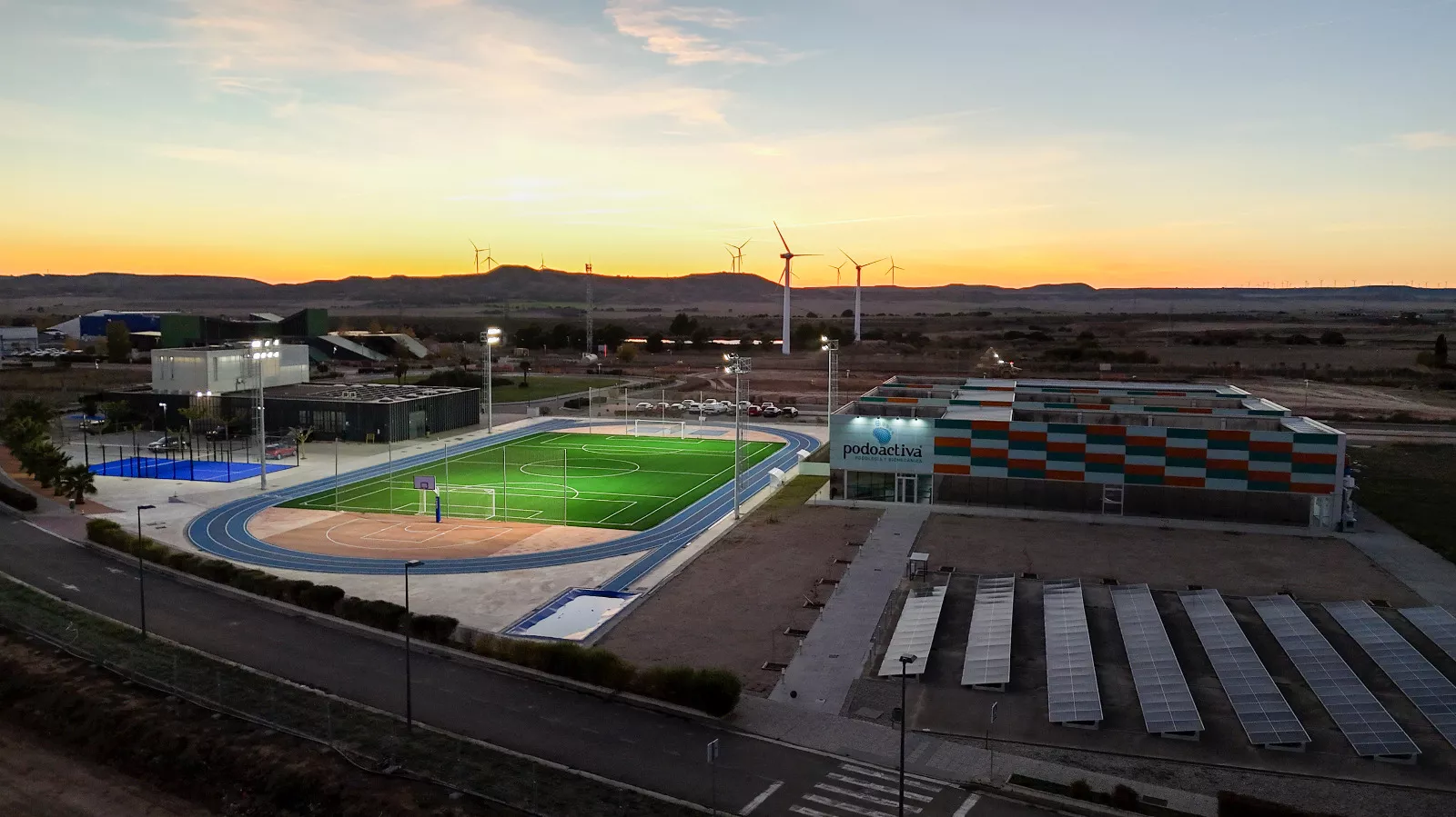 Imagen de Podoactiva con su pista especializada en distintos deportes para el mejor análisis de las condiciones de los practicantes