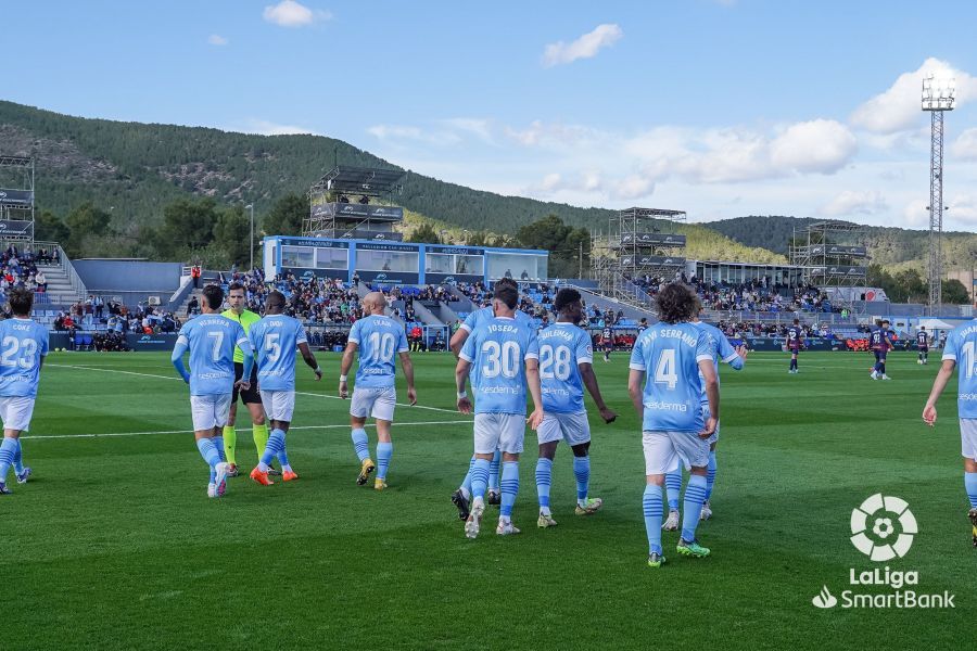 Imágenes del partido Ibiza Huesca. Foto La Liga 