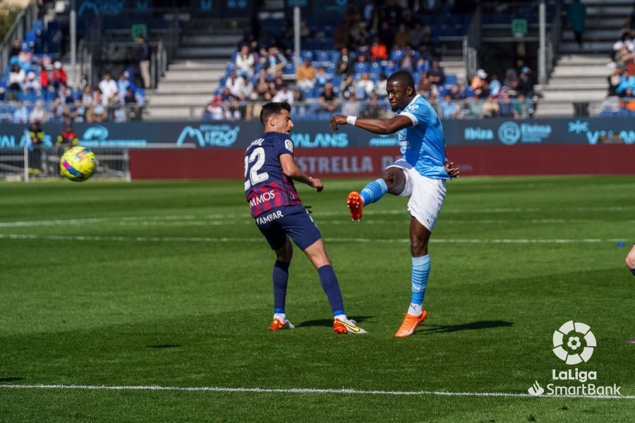 Imágenes del partido Ibiza Huesca. Foto La Liga 