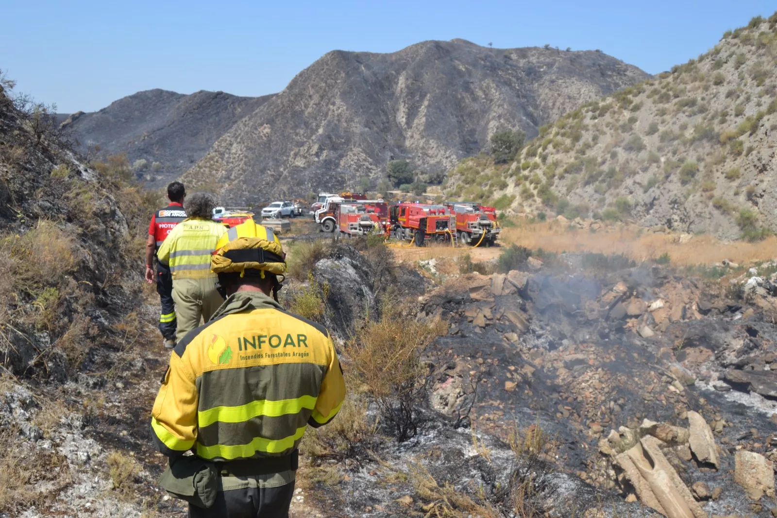 Servicios de emergencia en el incendio de Castillonroy