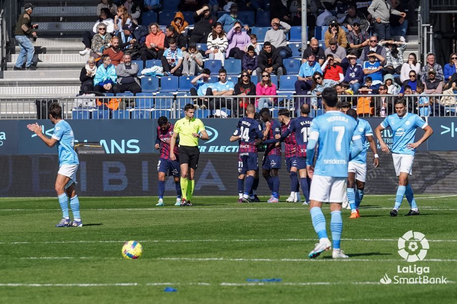 Celebración del gol del Huesca. Foto: LaLiga