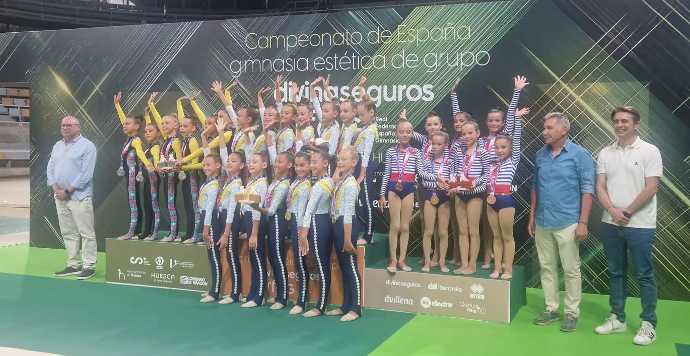 Podio Infantil 8 10 programa largo con el Club 90 campeón