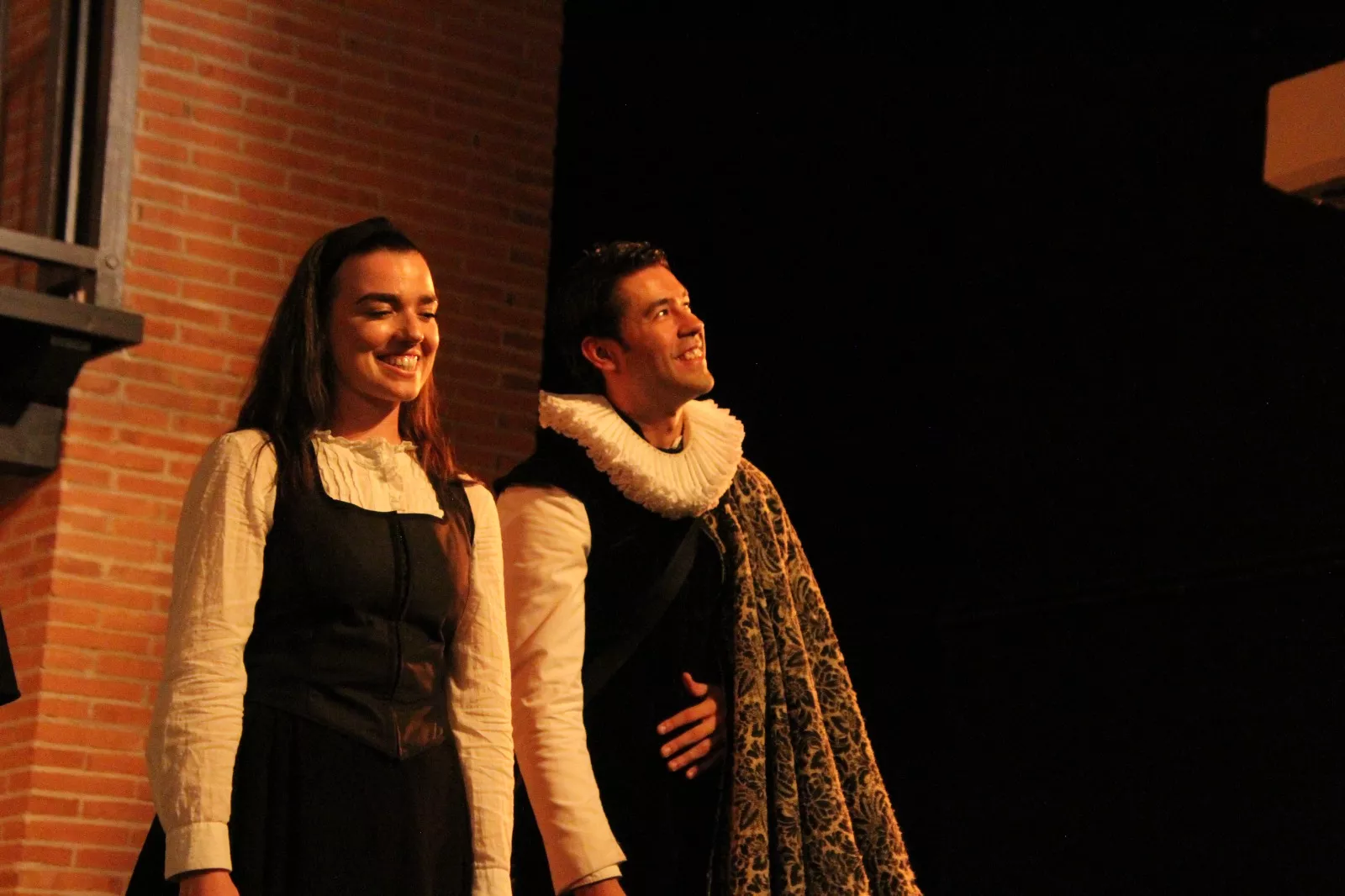 “El perro del Hortelano” en el Corral de Comedias de Robres. Foto Carlos Neofato