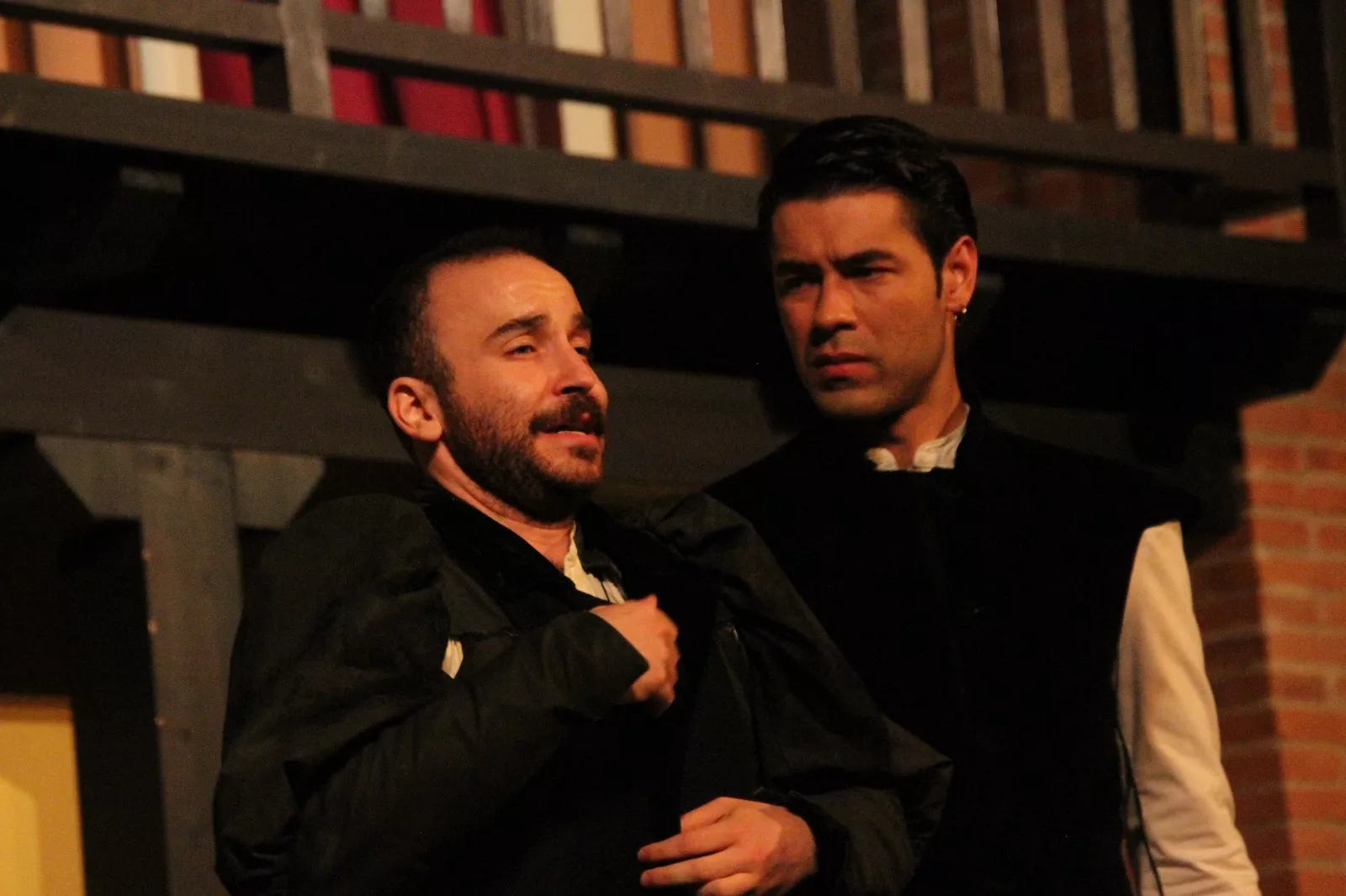 “El perro del Hortelano” en el Corral de Comedias de Robres. Foto Carlos Neofato
