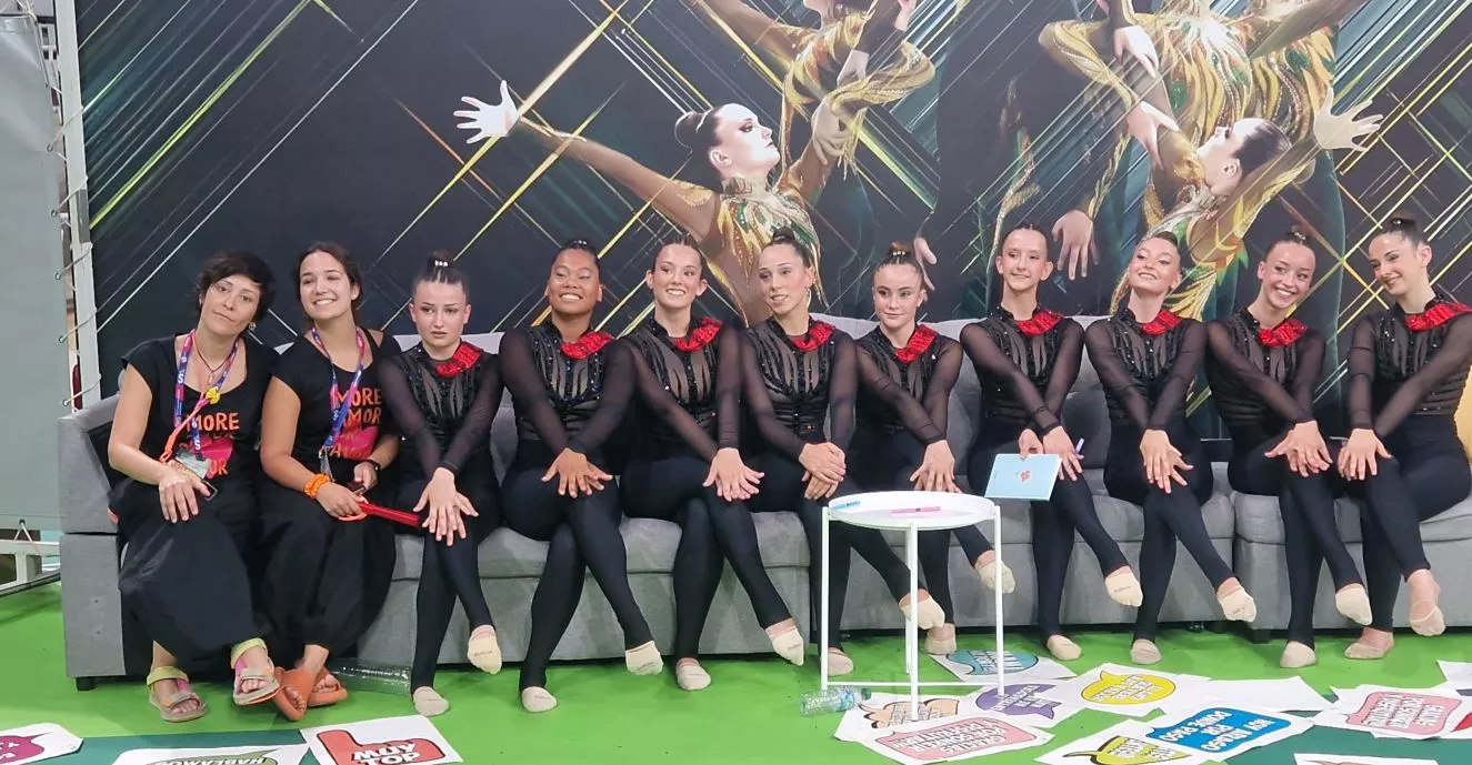 Club 90 Junior programa largo Corbata Roja 