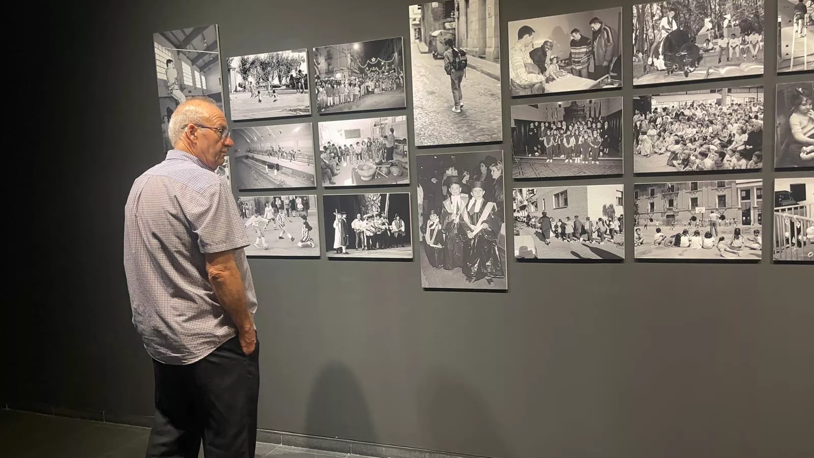 Exposición 'Todos fuimos niños' de Víctor Ibáñez. Foto Mercedes Manterola